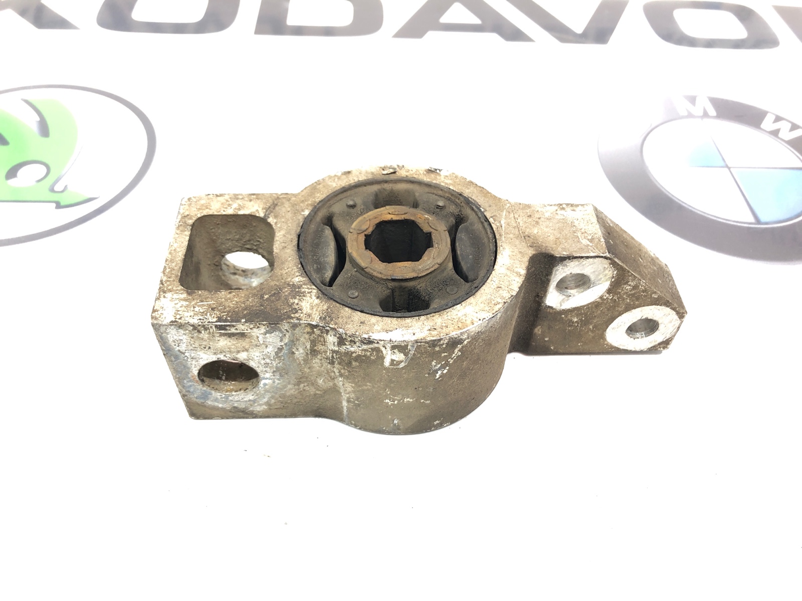 сайлентблок переднего рычага задний, 1000 рублей, Москва