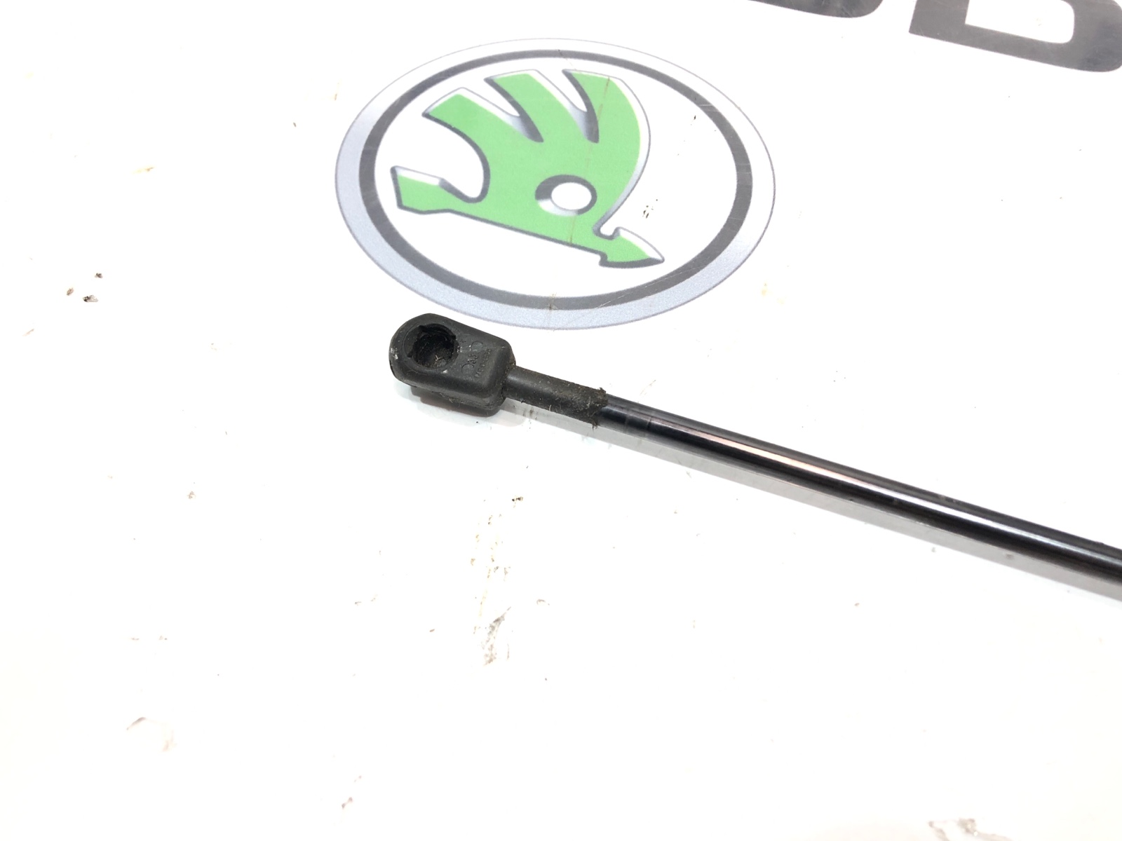 Амортизатор крышки багажника, 500 рублей, Москва