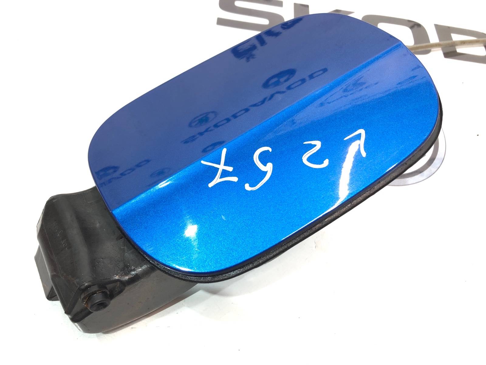 лючок бензобака, 2000 рублей, Москва