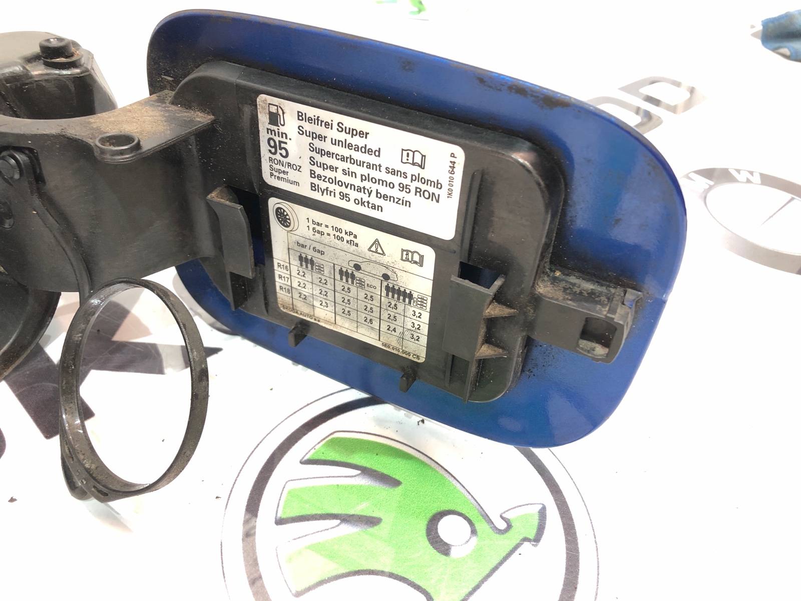 лючок бензобака, 2000 рублей, Москва