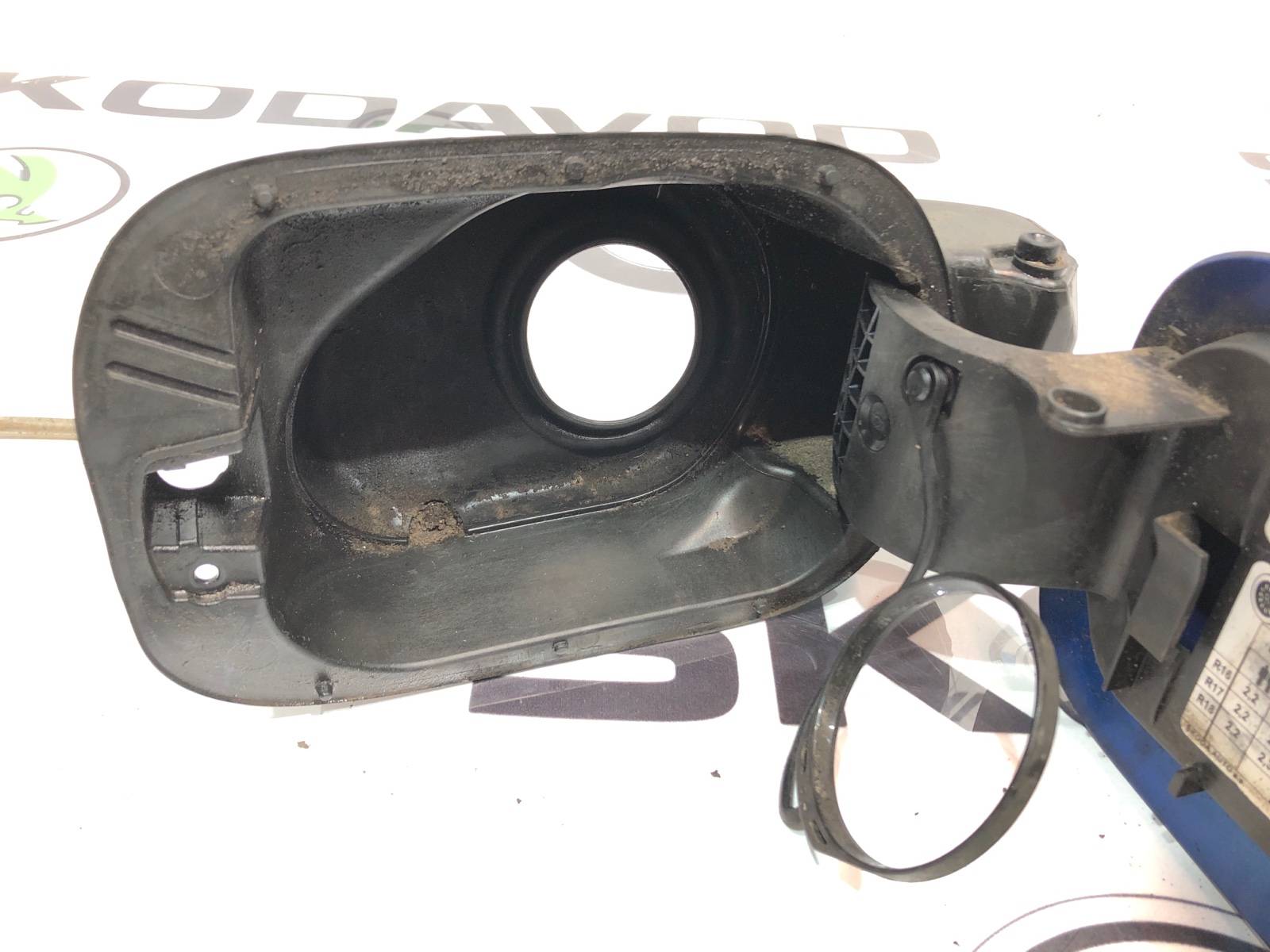 лючок бензобака, 2000 рублей, Москва