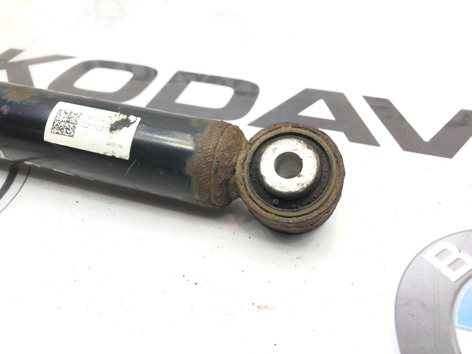 Амортизатор, 1000 рублей, Москва