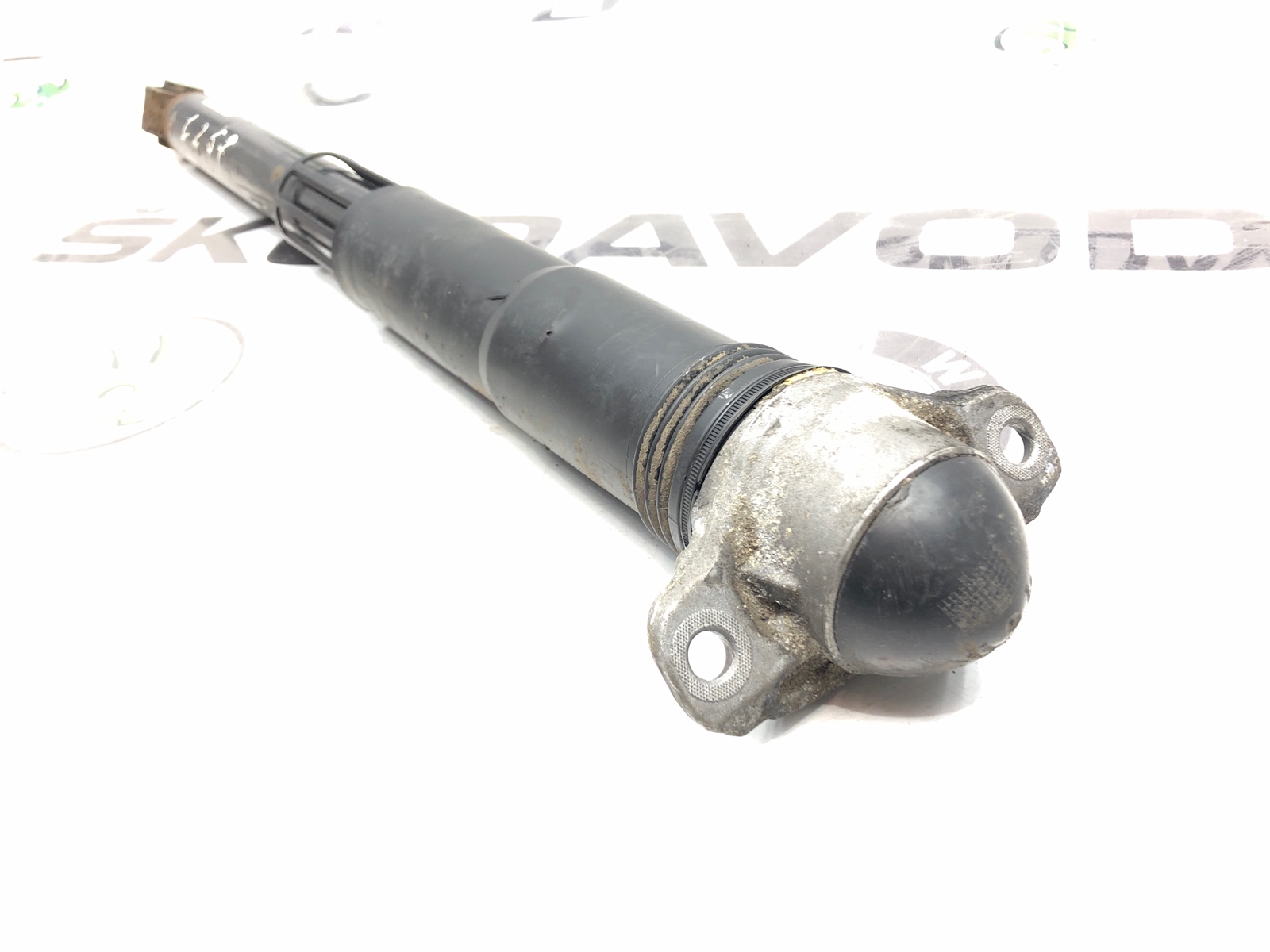 Амортизатор, 1000 рублей, Москва