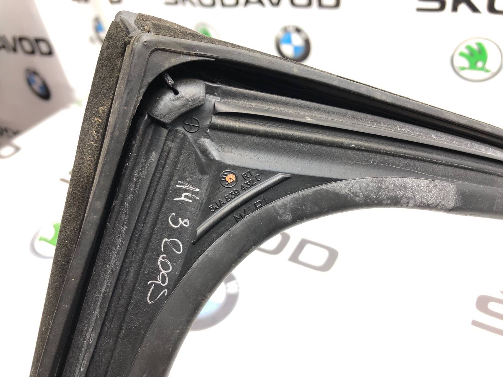 Уплотнитель стекла, 2500 рублей, Москва