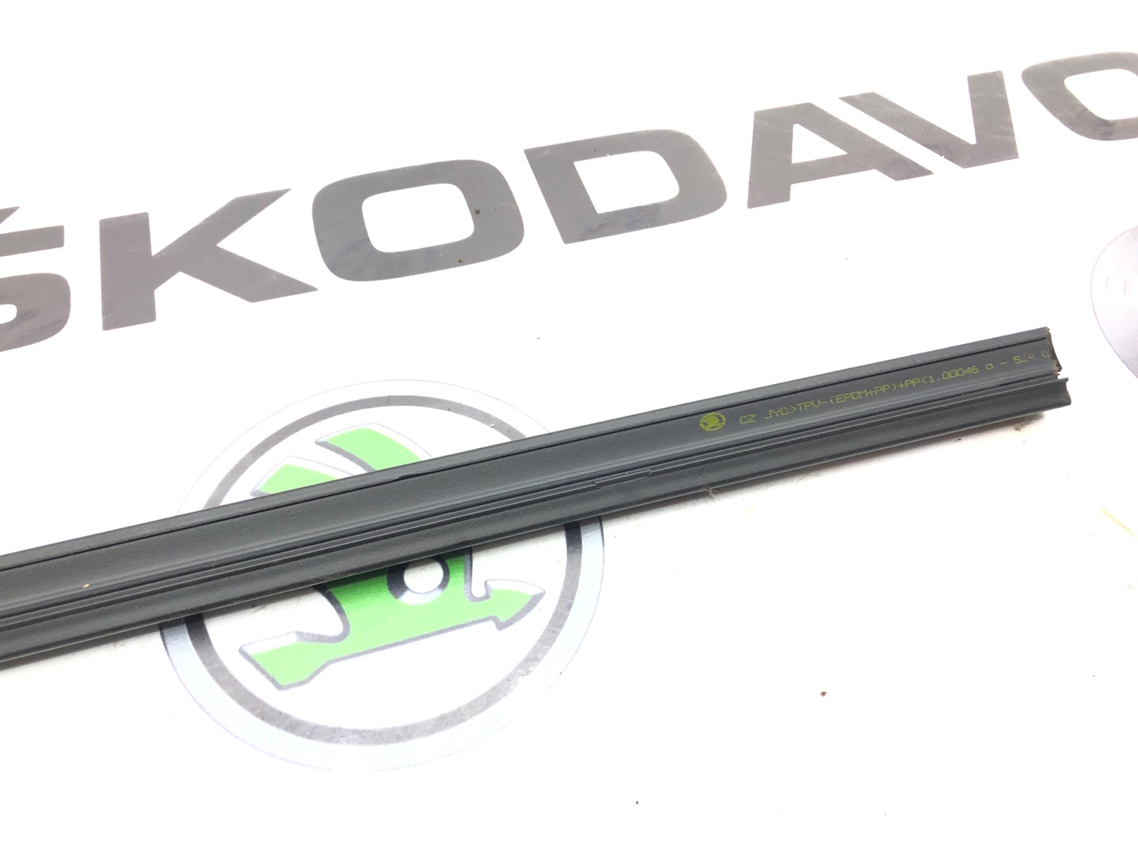 молдинг стекла, 1500 рублей, Москва