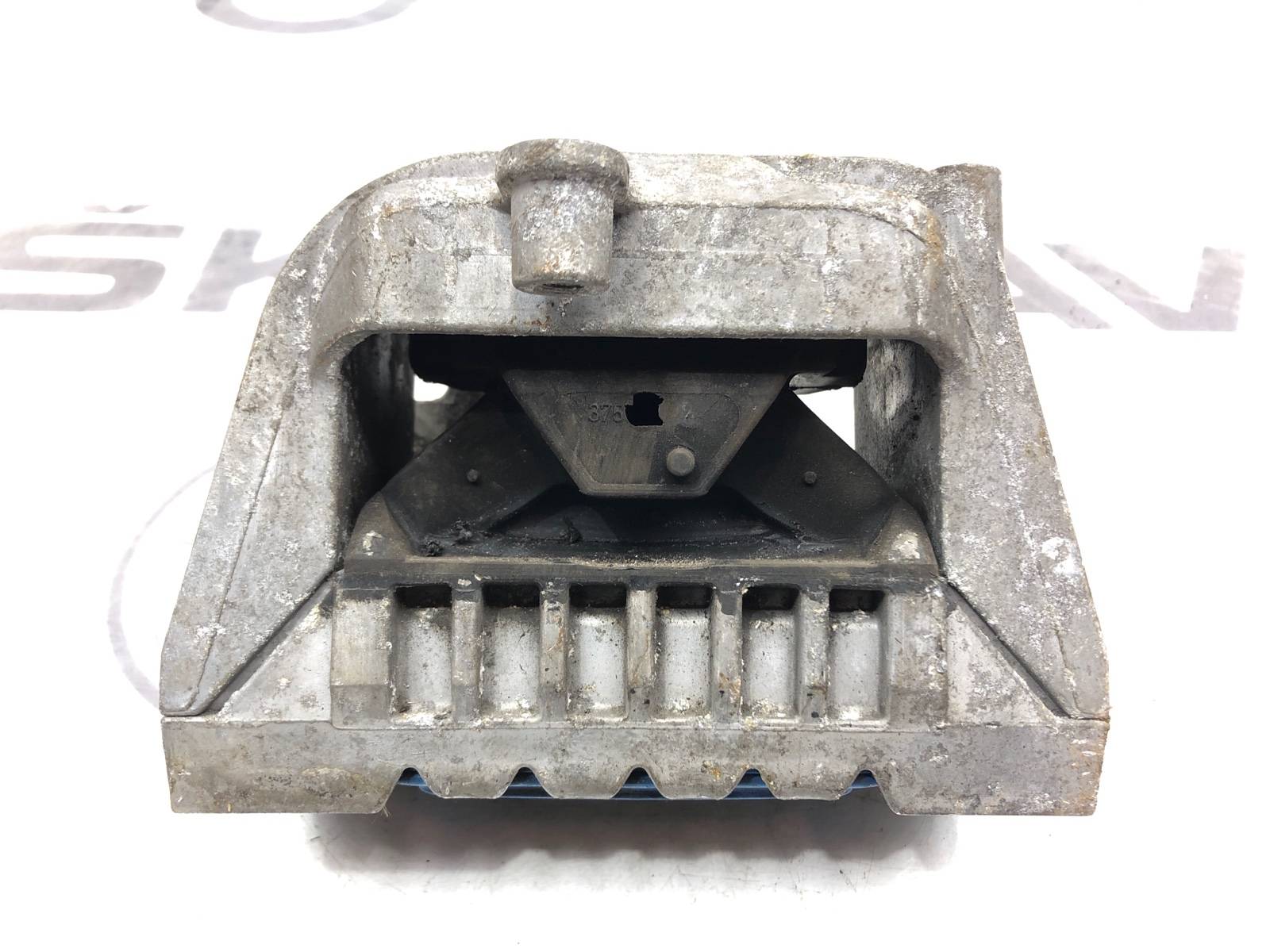 Опора двигателя, 1000 рублей, Москва