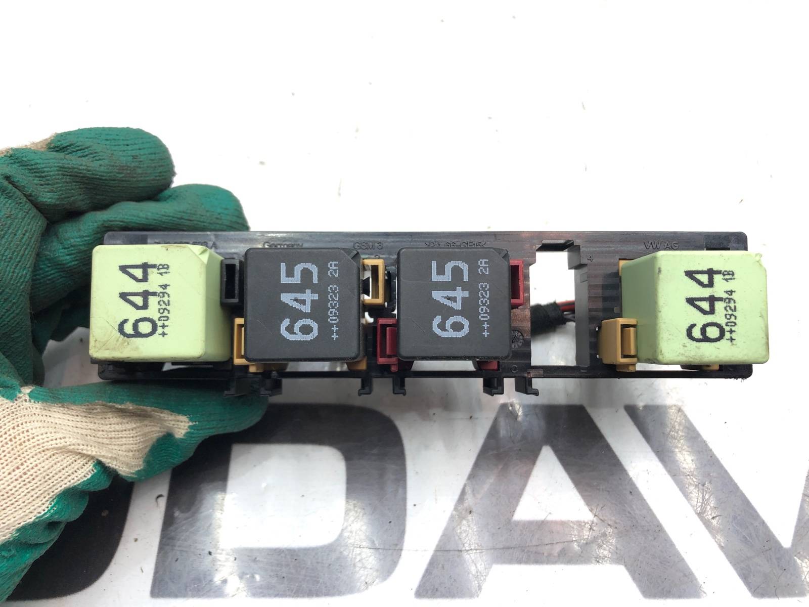 Блок реле, 1000 рублей, Москва