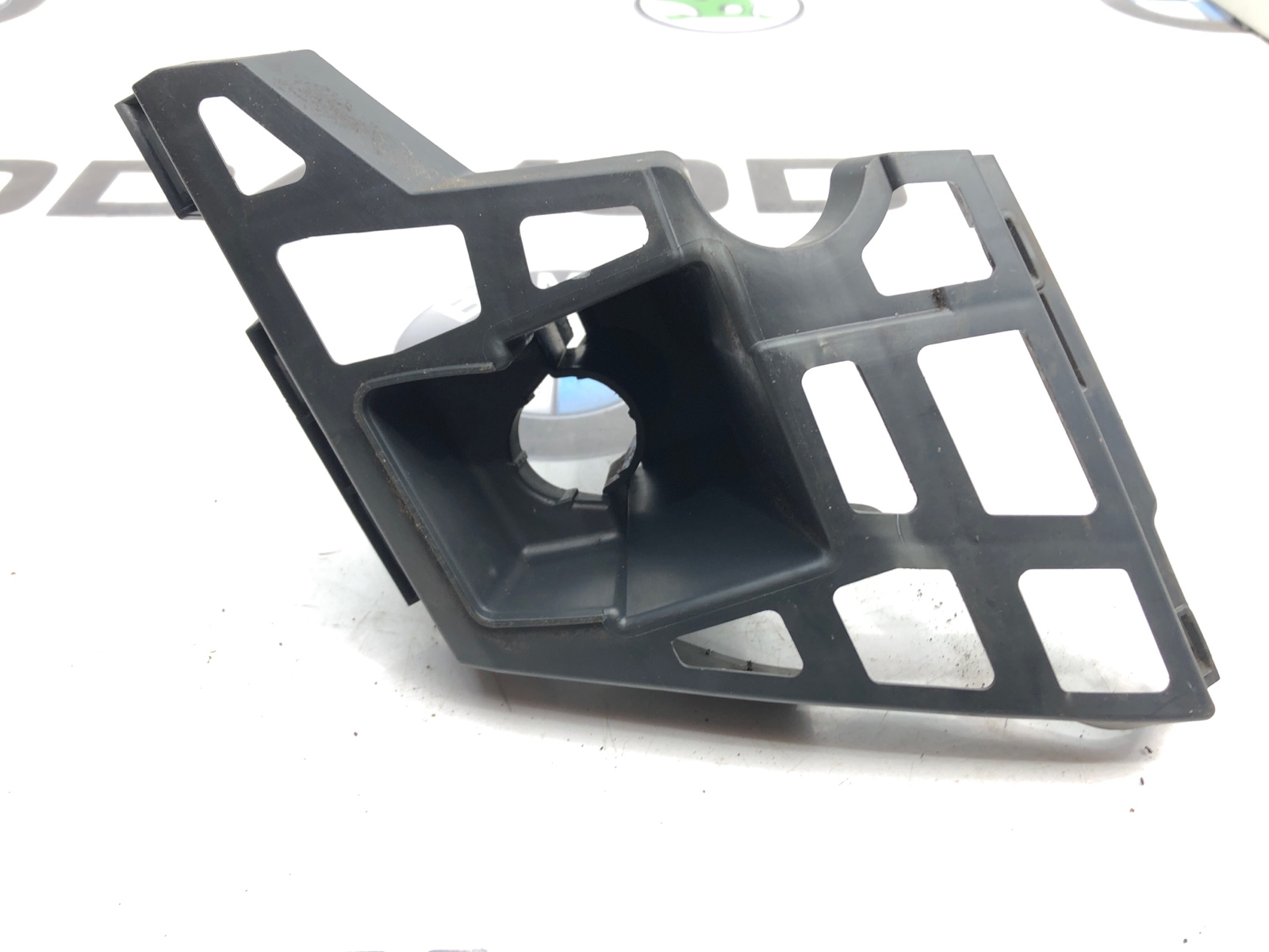 Кронштейн форсунки фароомывателя, 1500 рублей, Москва