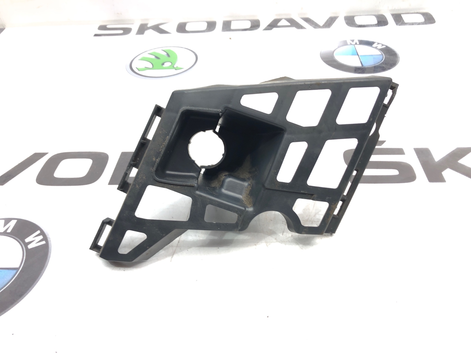 Кронштейн форсунки фароомывателя, 1000 рублей, Москва