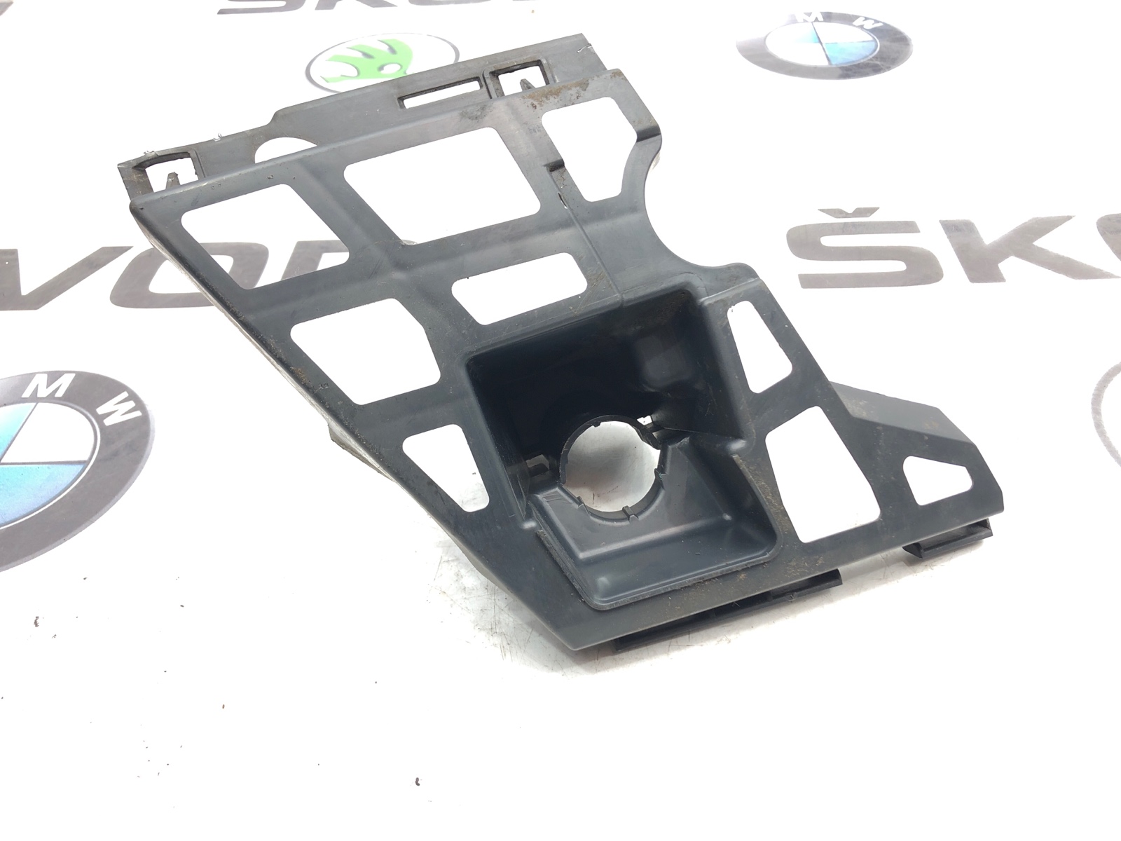 Кронштейн форсунки фароомывателя, 1000 рублей, Москва