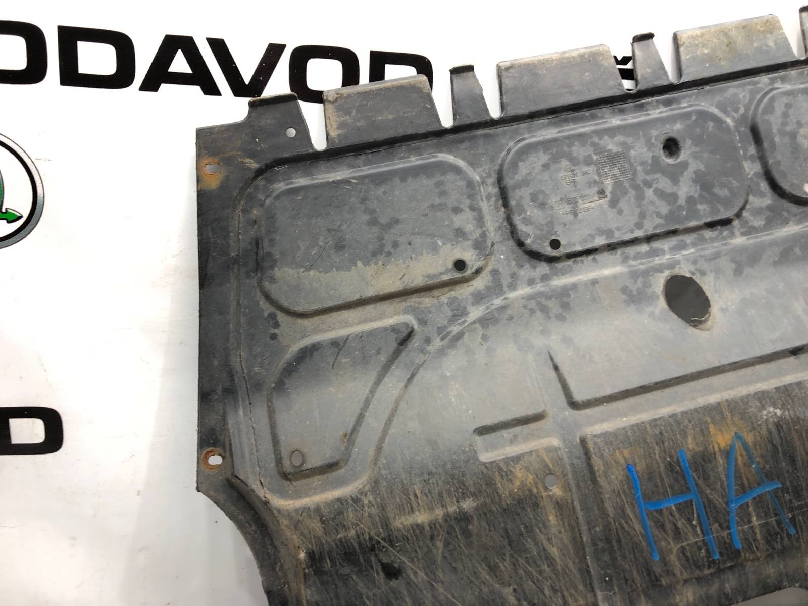 Пыльник двигателя, 2500 рублей, Москва