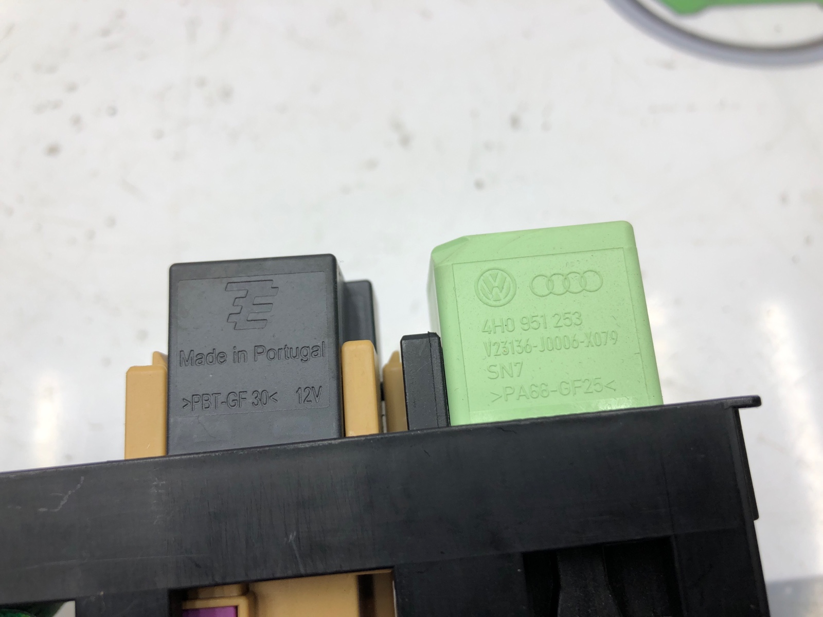 Блок реле, 1000 рублей, Москва