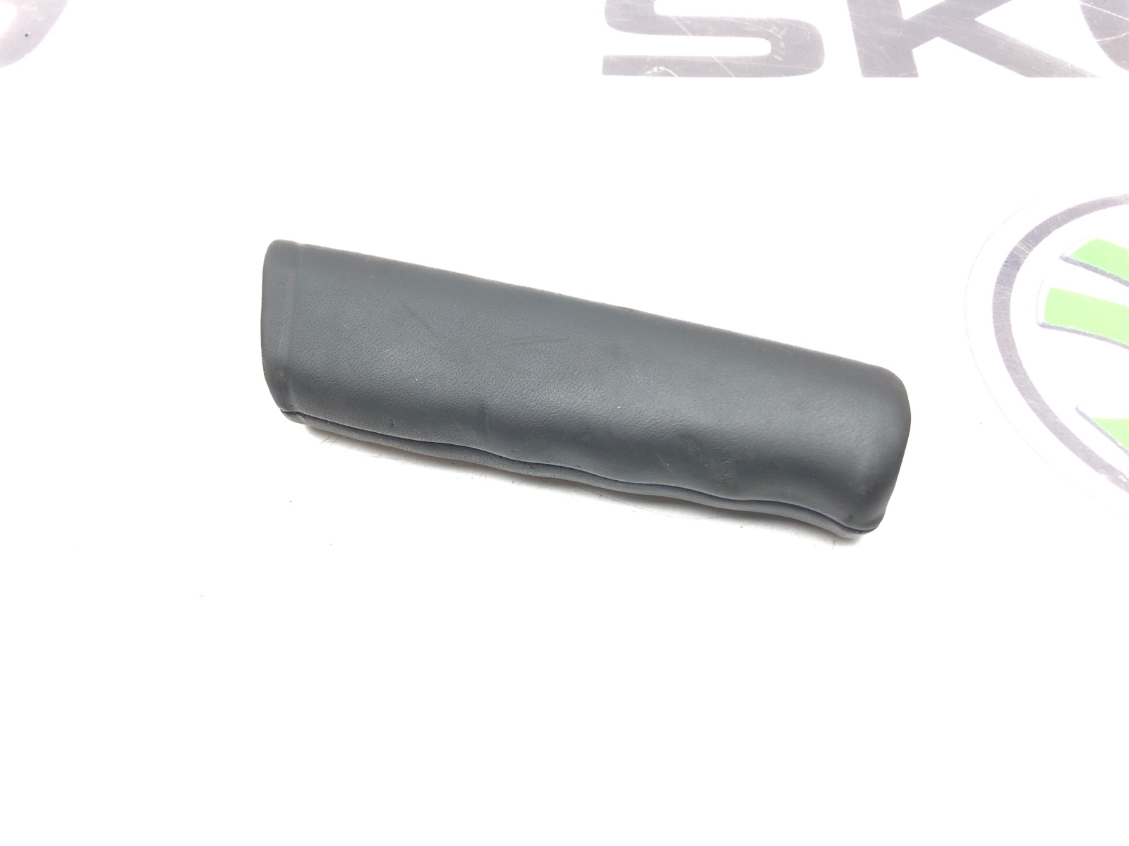 Накладка ручника, 1000 рублей, Москва