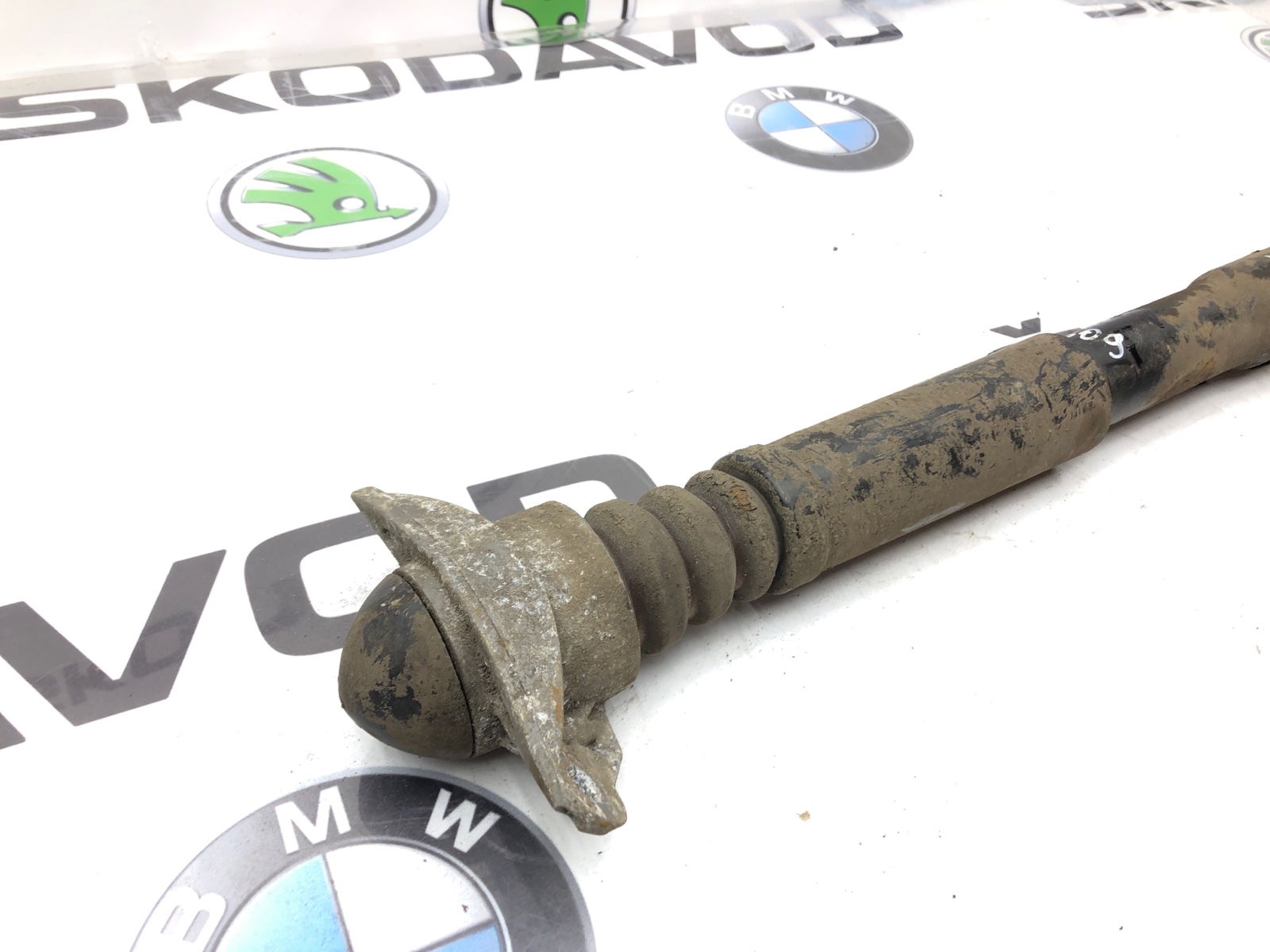 Амортизатор, 1500 рублей, Москва