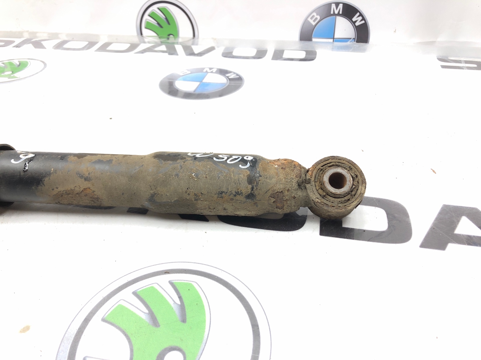 Амортизатор, 1500 рублей, Москва