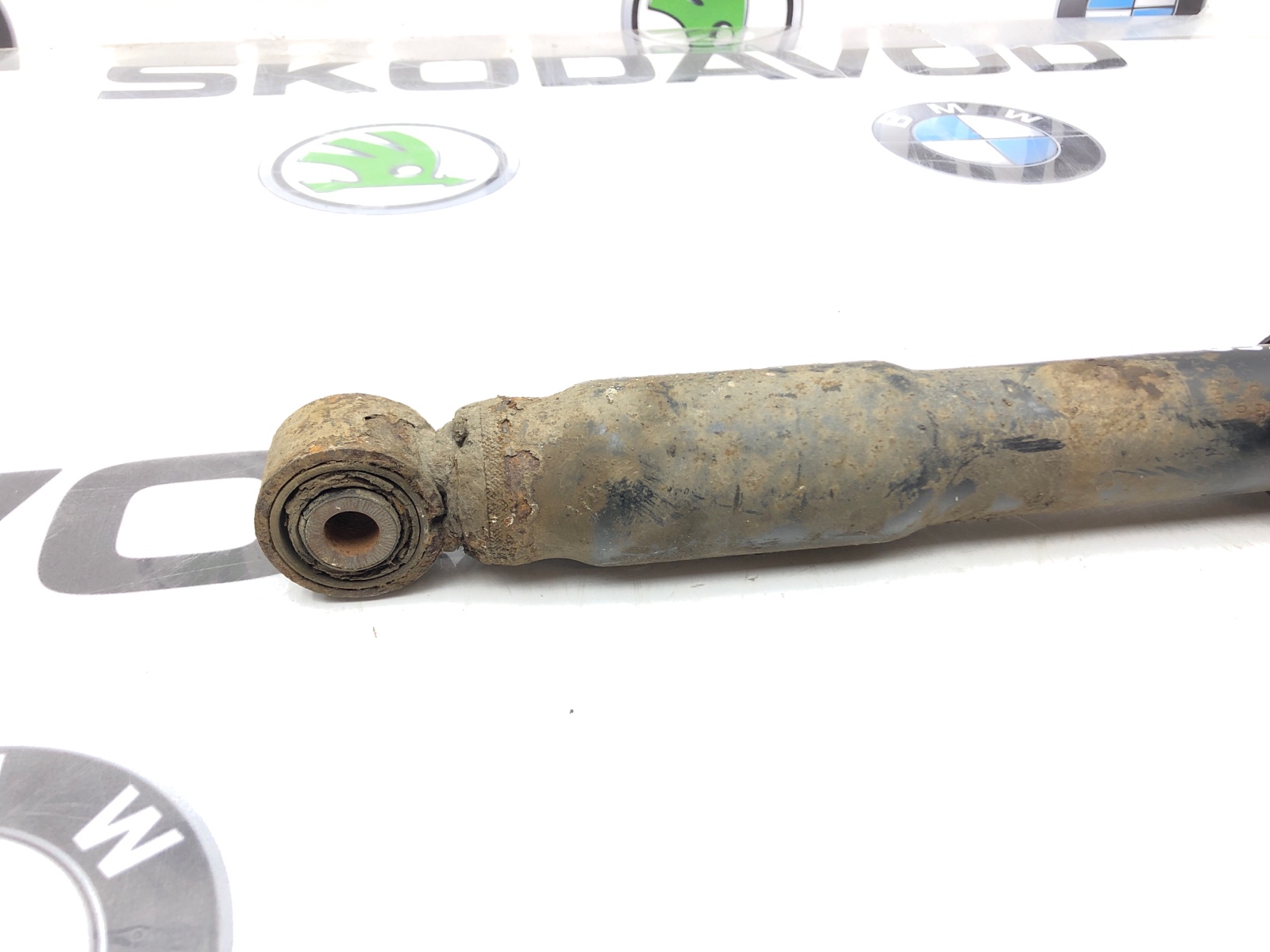 Амортизатор, 1500 рублей, Москва