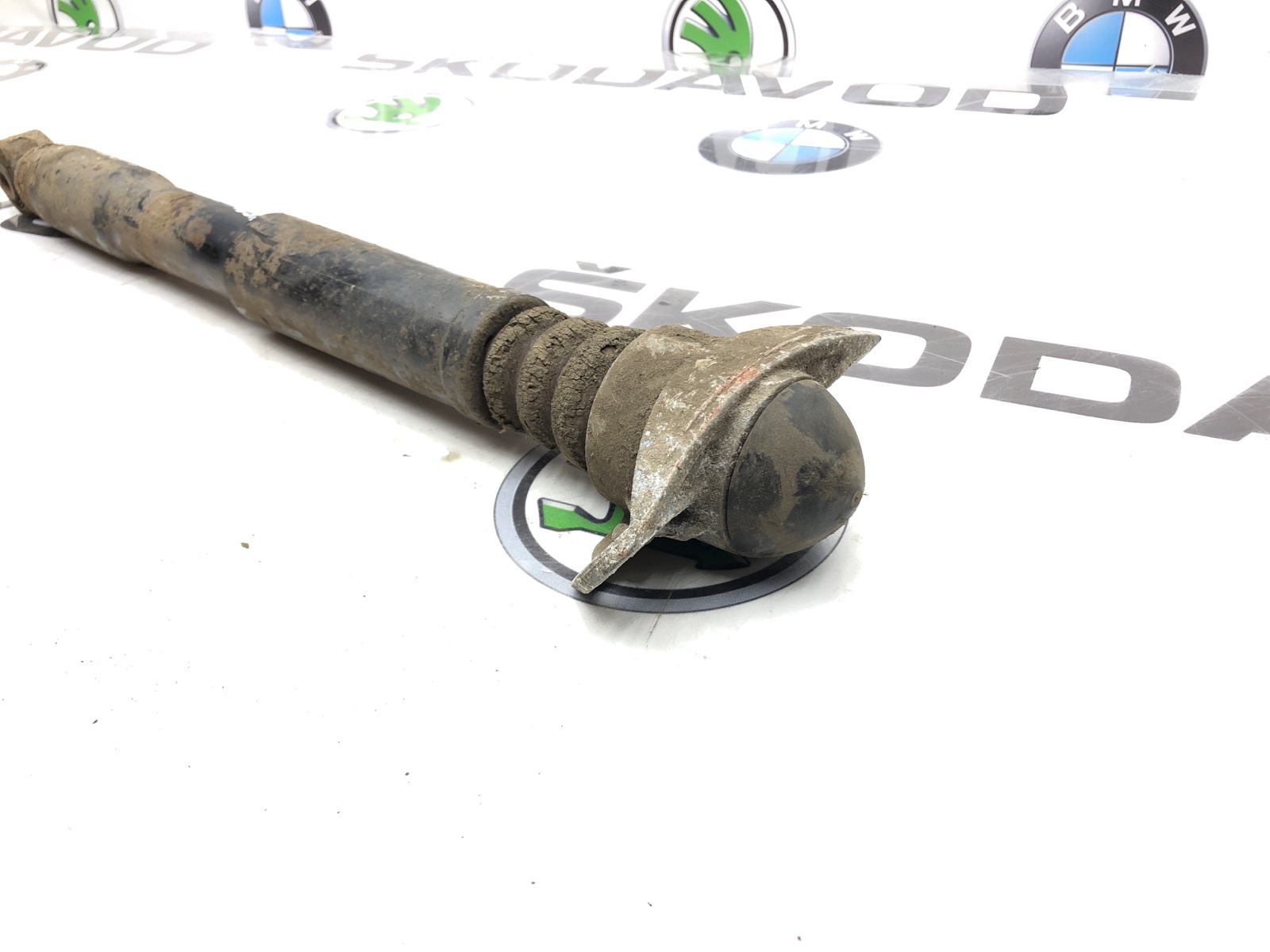 Амортизатор, 1500 рублей, Москва