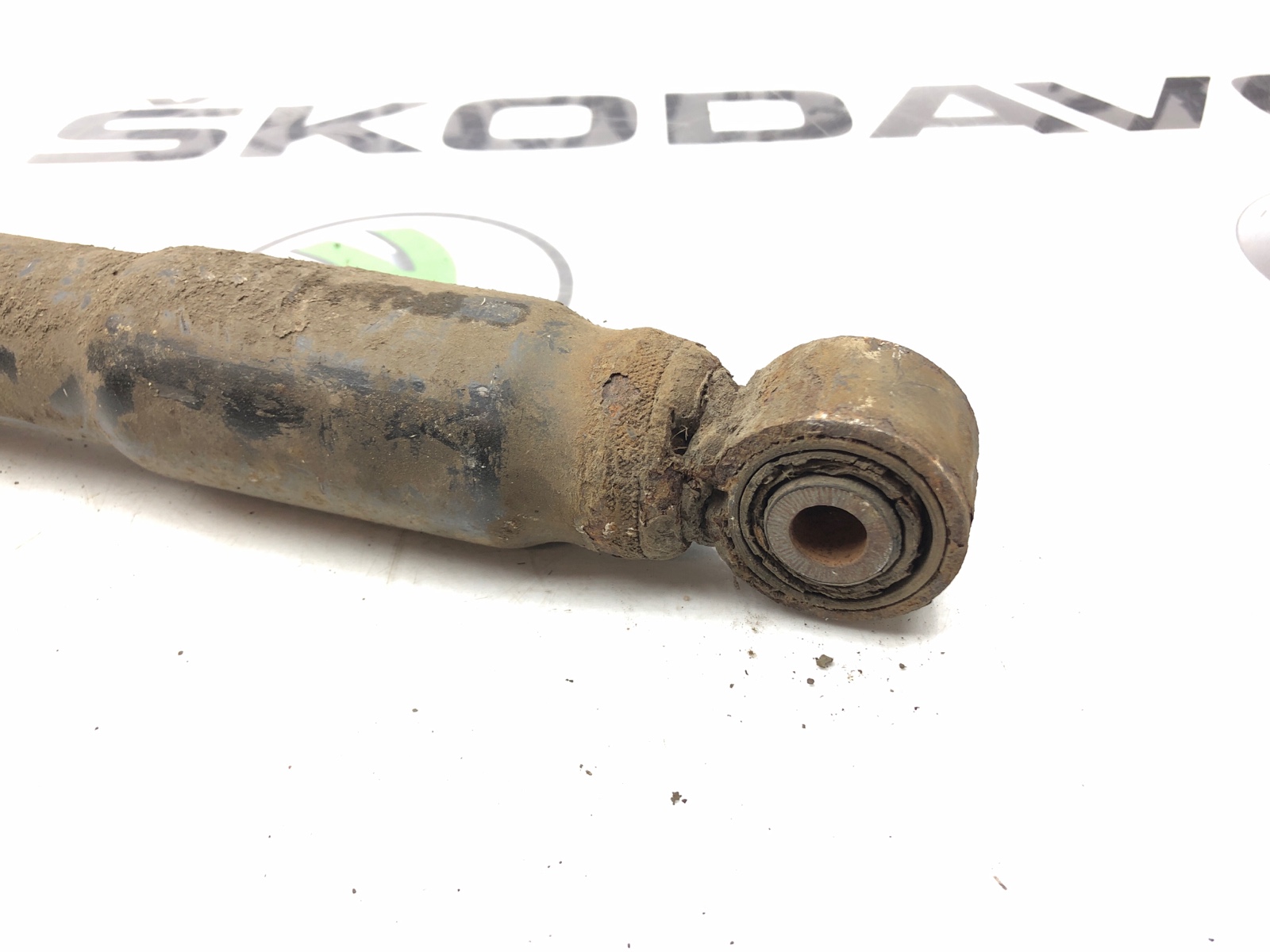 Амортизатор, 1500 рублей, Москва