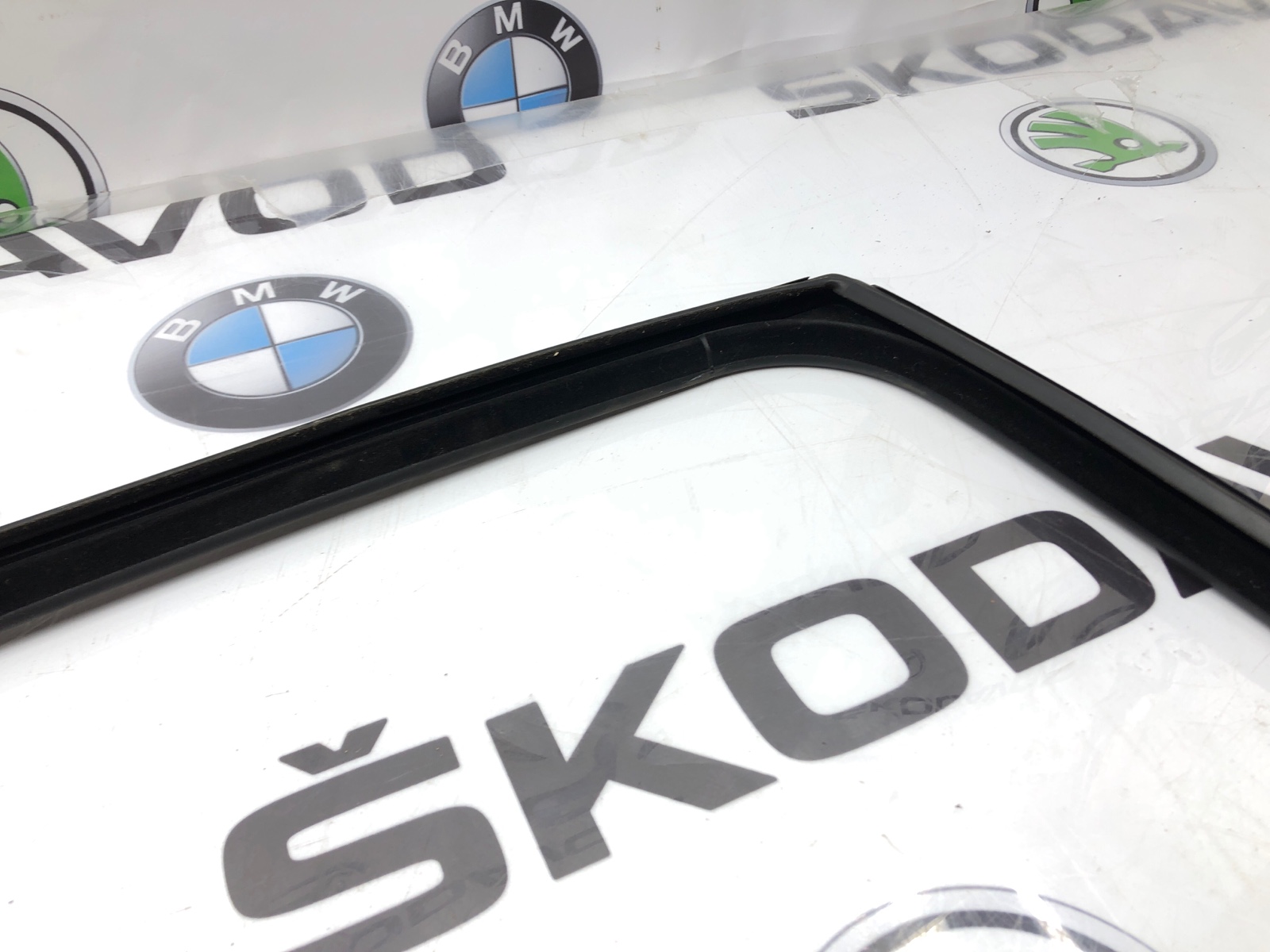 форточка двери, 1500 рублей, Москва