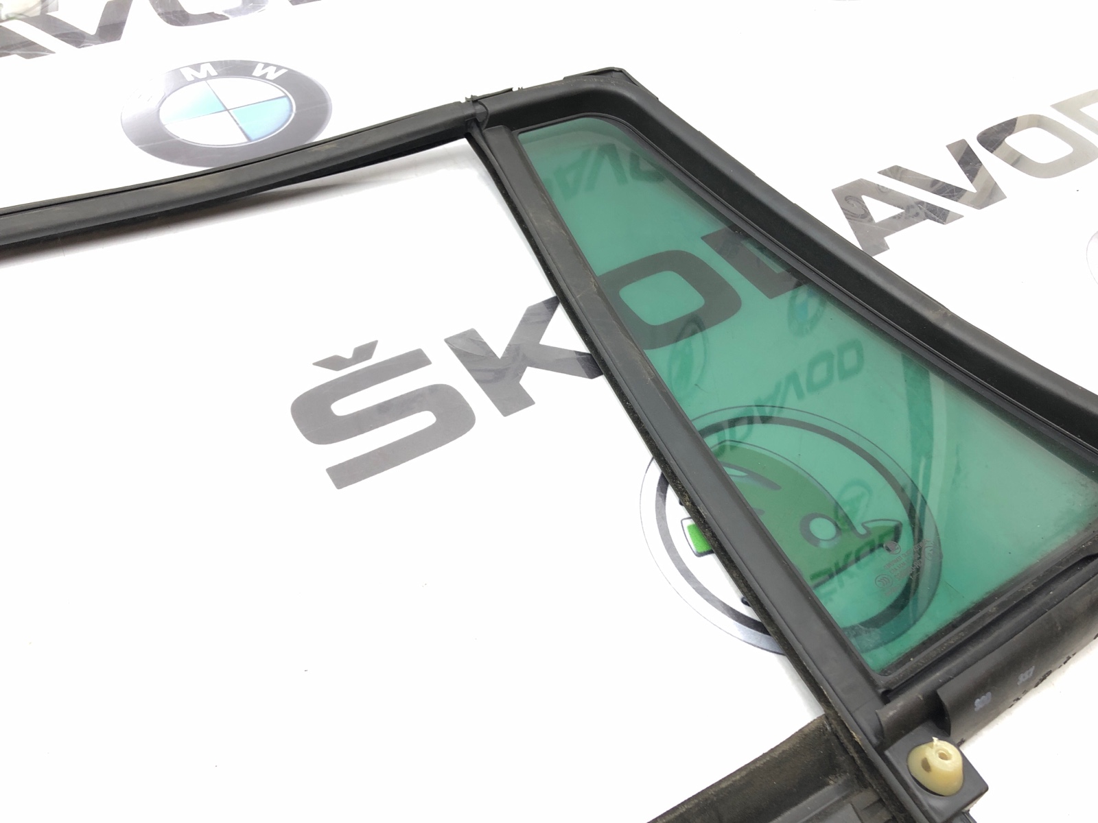 форточка двери, 1500 рублей, Москва