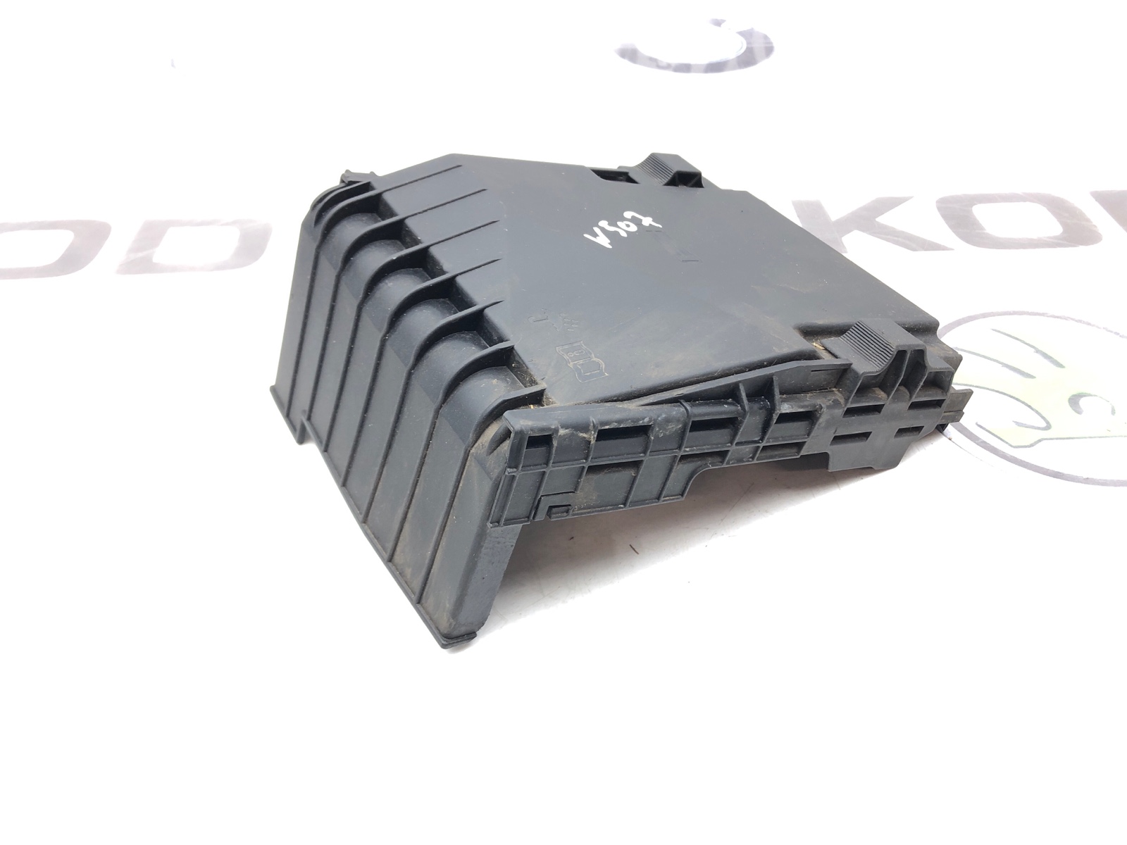 Крышка блока предохранителей, 1000 рублей, Москва