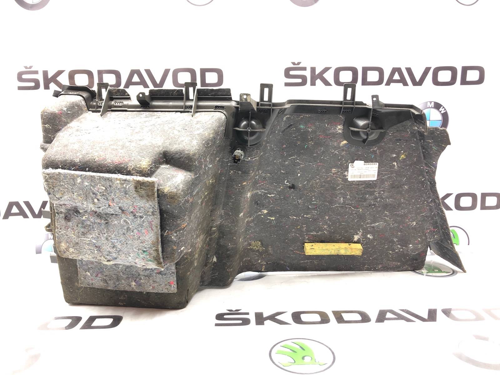 Обшивка багажника, 1500 рублей, Москва