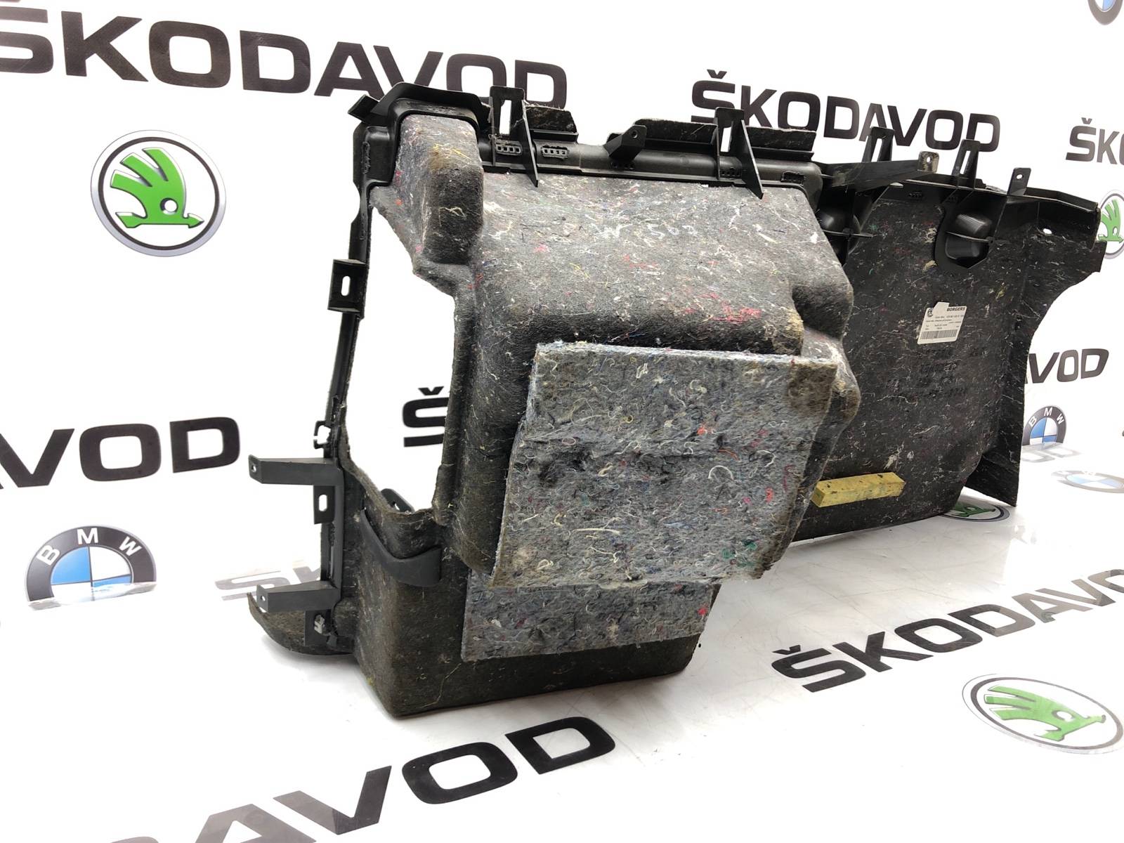 Обшивка багажника, 1500 рублей, Москва