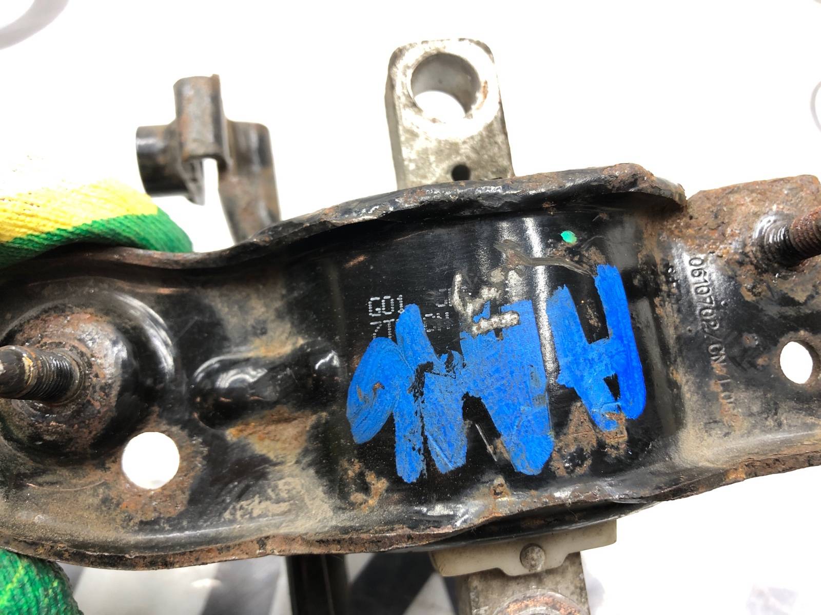 Опора МКПП, 2000 рублей, Москва