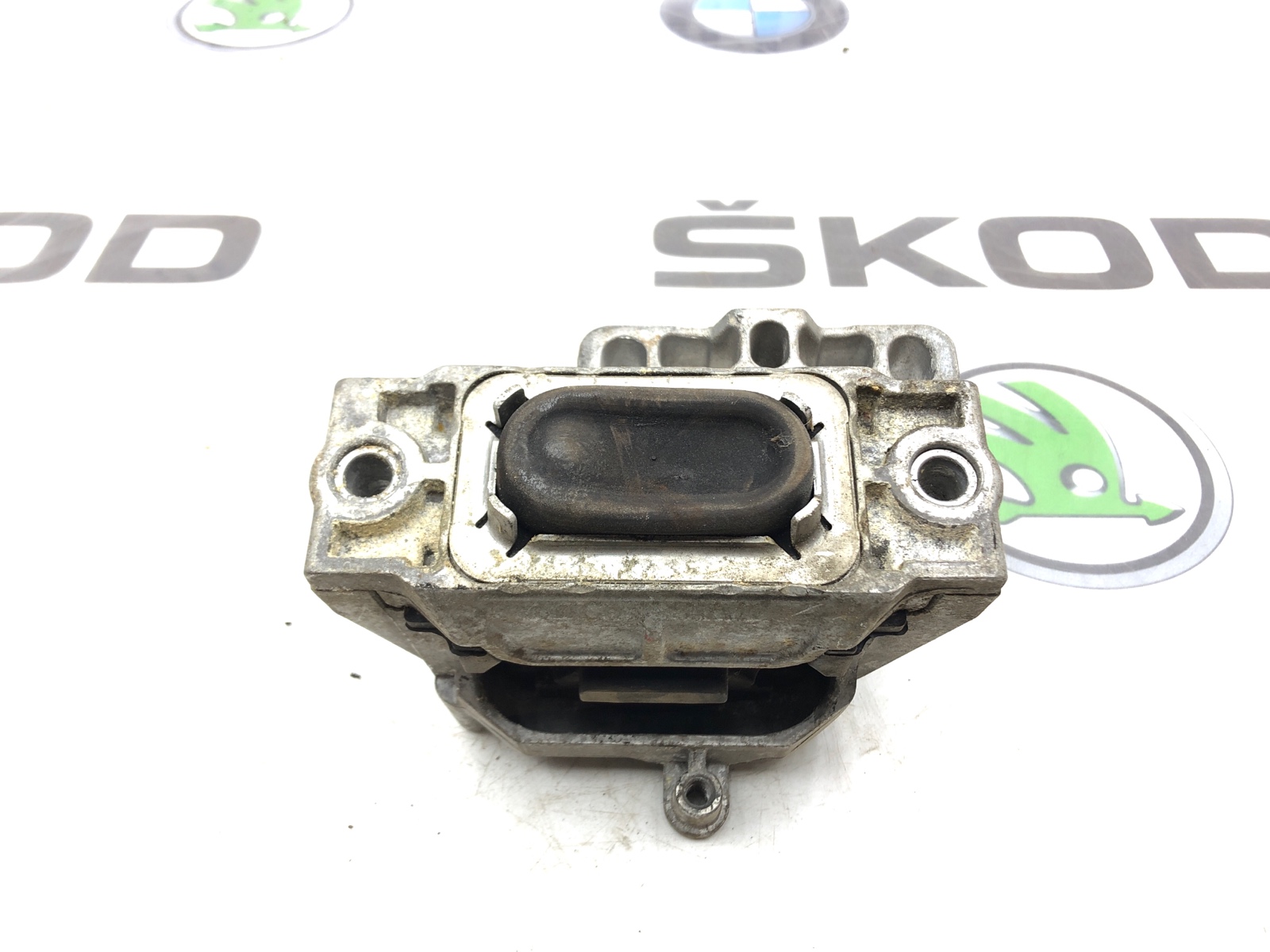 Опора двигателя, 1000 рублей, Москва