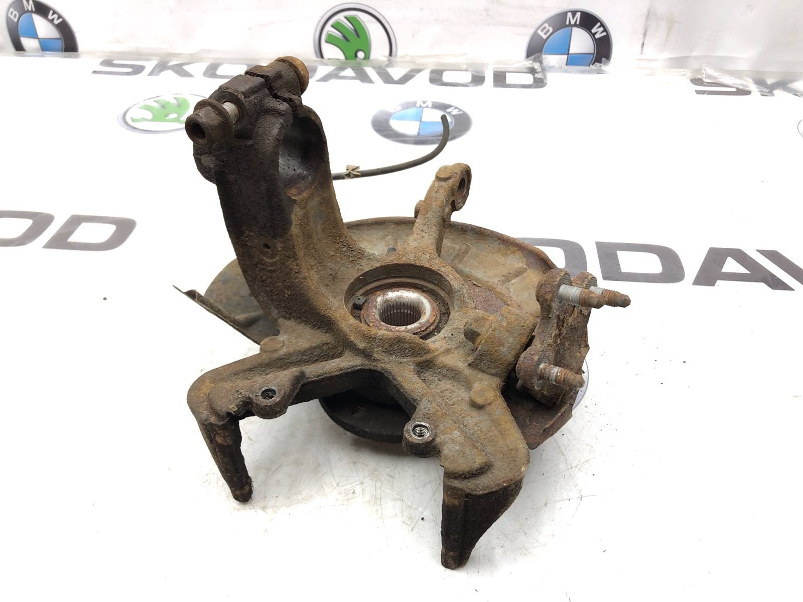 Кулак поворотный, 3000 рублей, Москва