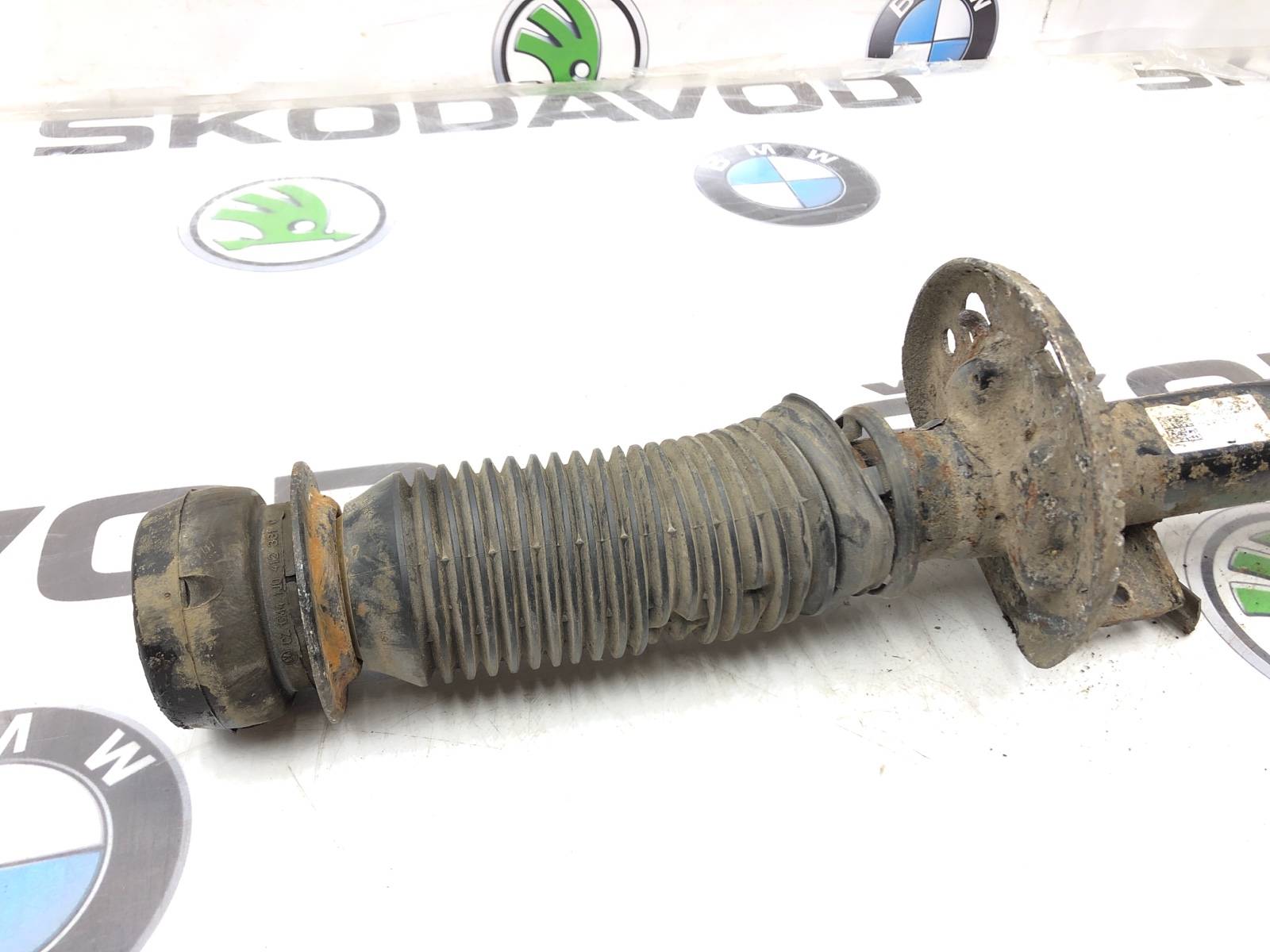 Амортизатор, 3000 рублей, Москва