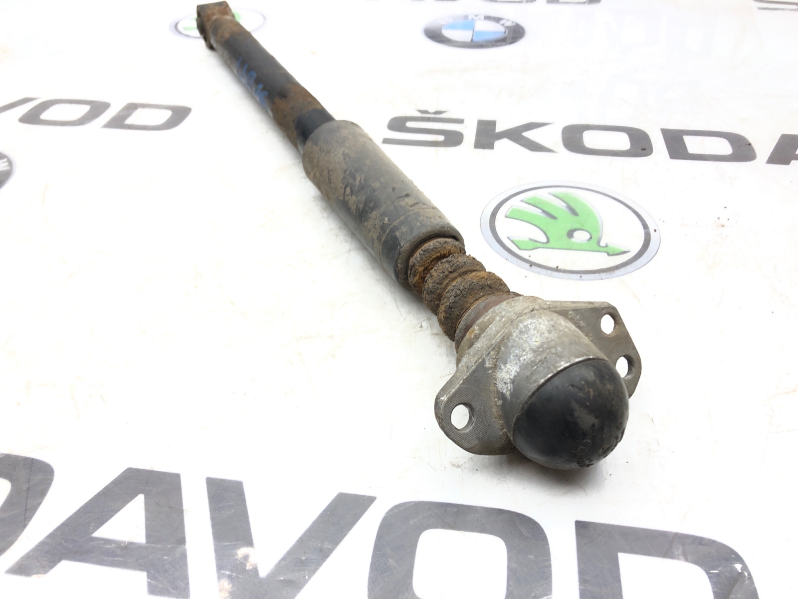 Амортизатор, 2500 рублей, Москва