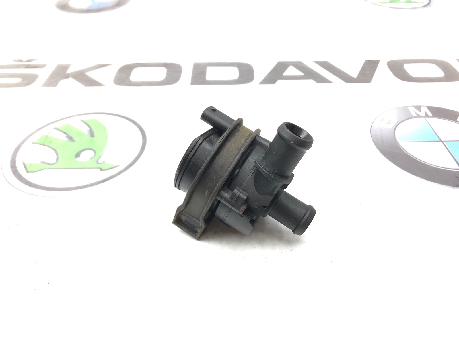 Дополнительная помпа, 2000 рублей, Москва