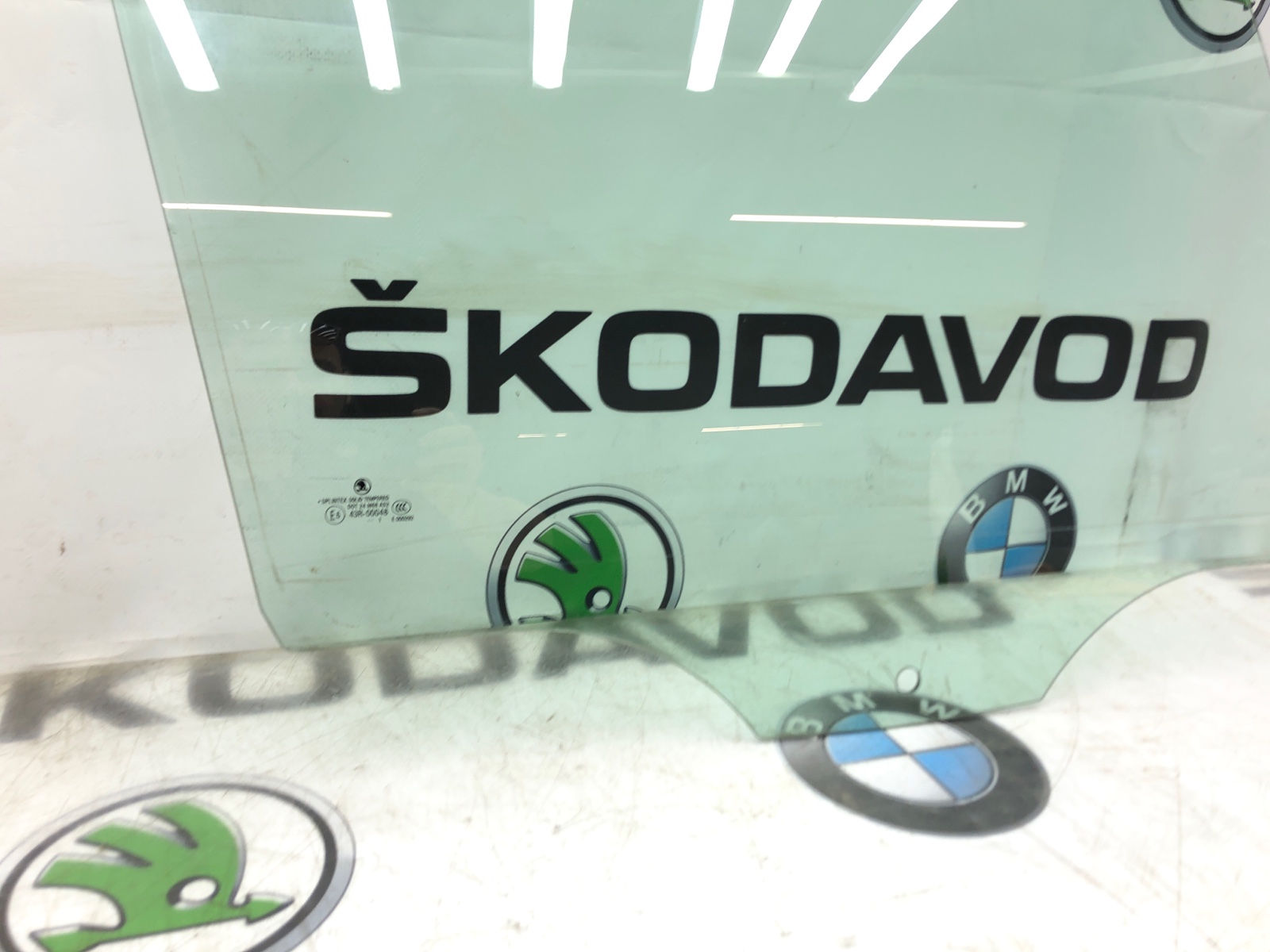 Стекло двери, 1000 рублей, Москва