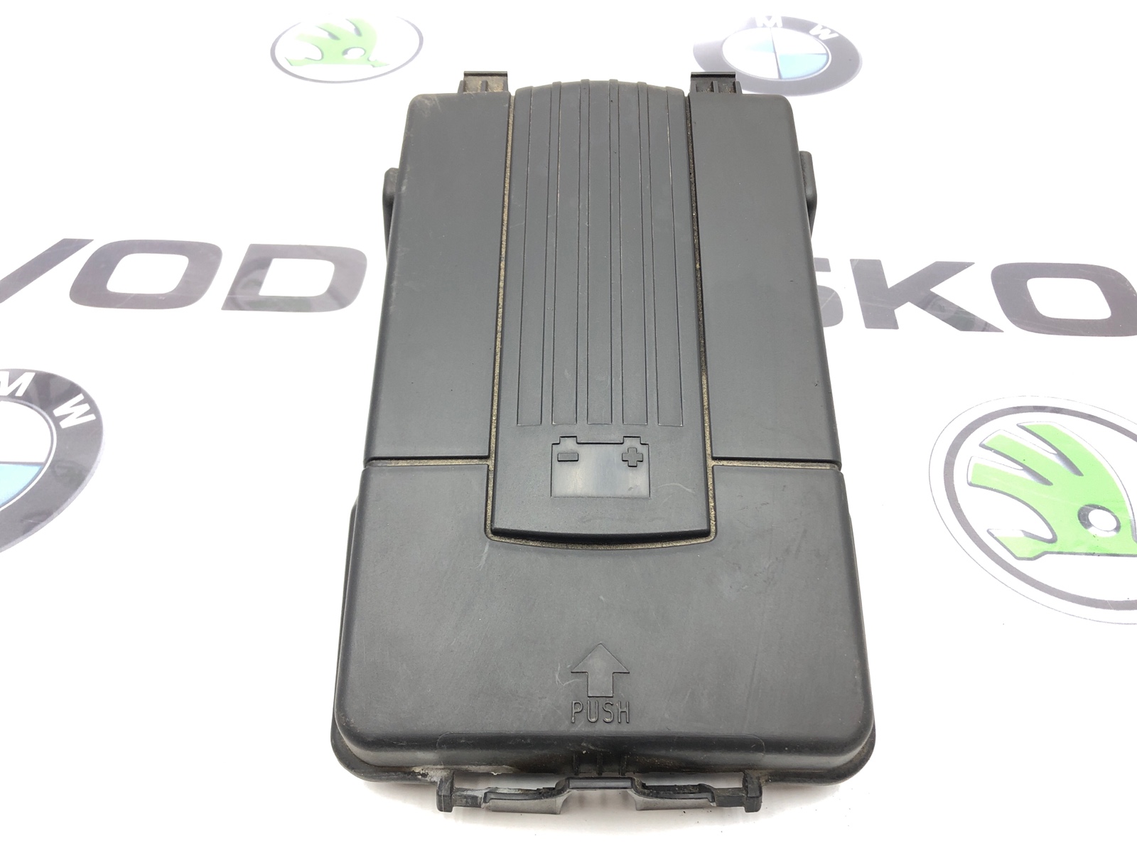 Крышка аккумулятора (АКБ), 1500 рублей, Москва