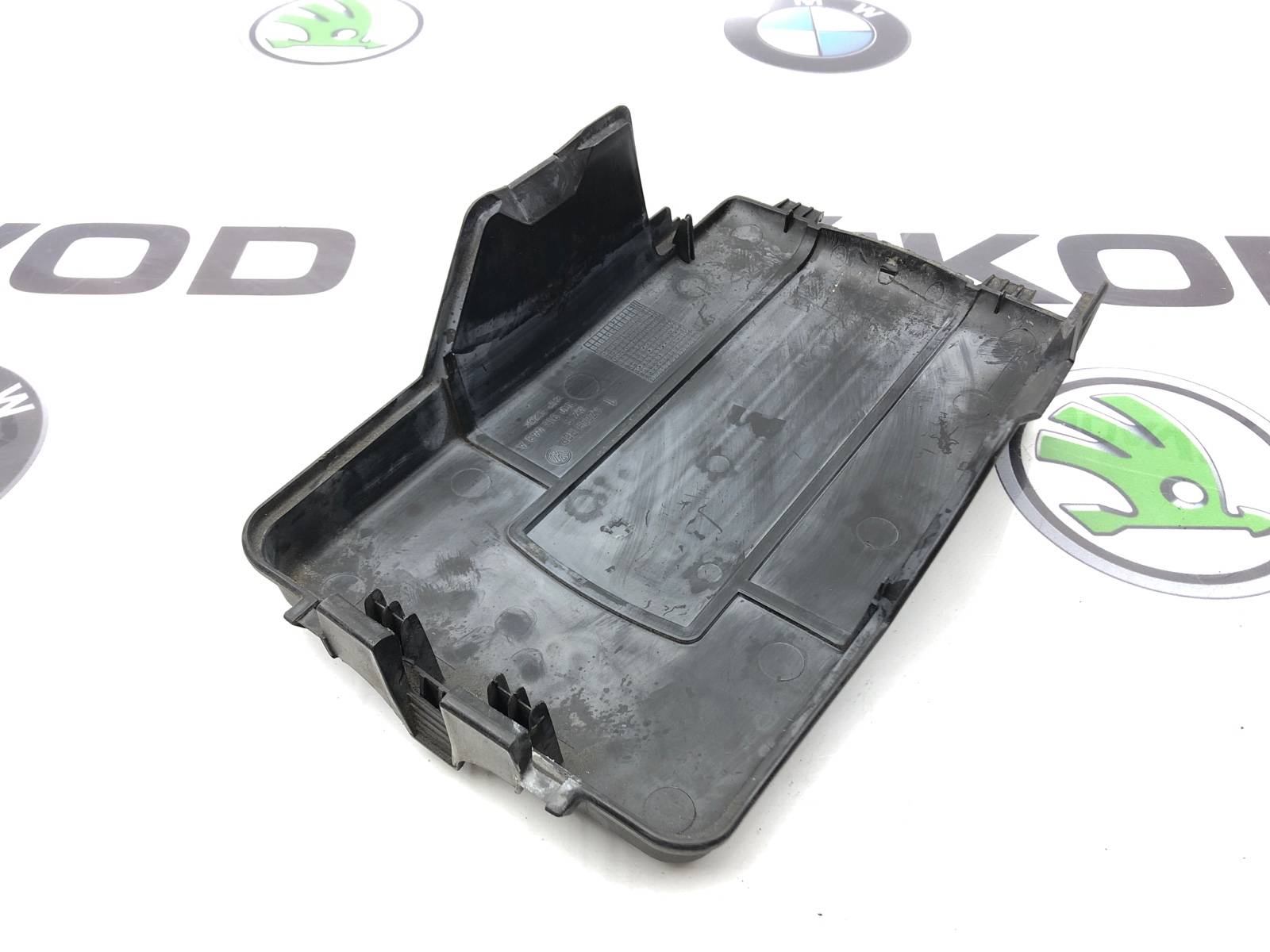 Крышка аккумулятора (АКБ), 1500 рублей, Москва