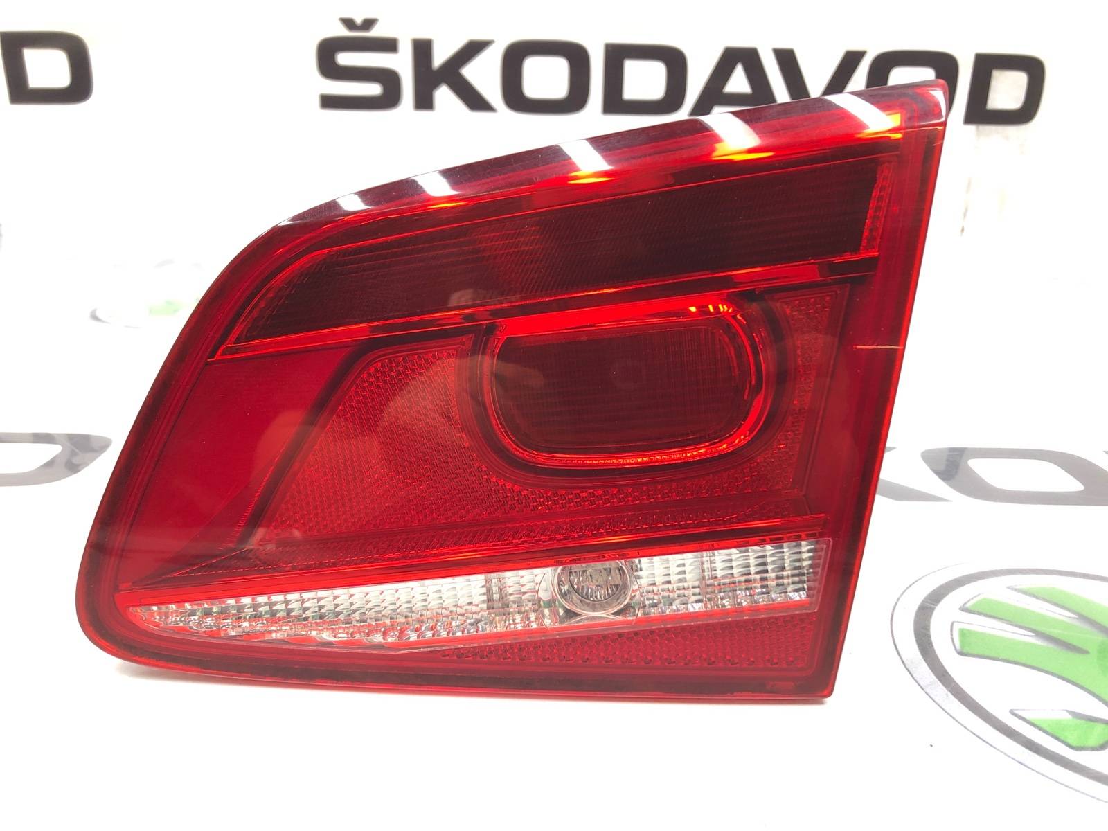 Фонарь в крышку багажника, 1500 рублей, Москва