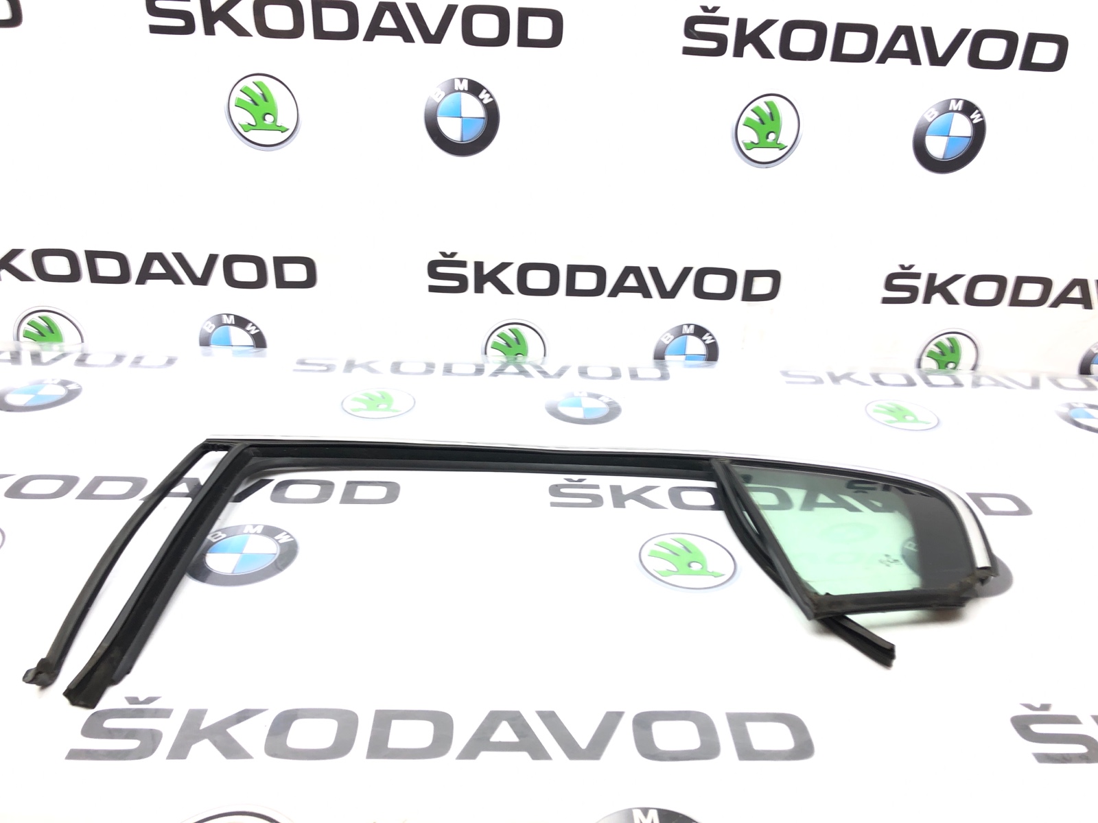 форточка двери, 1000 рублей, Москва