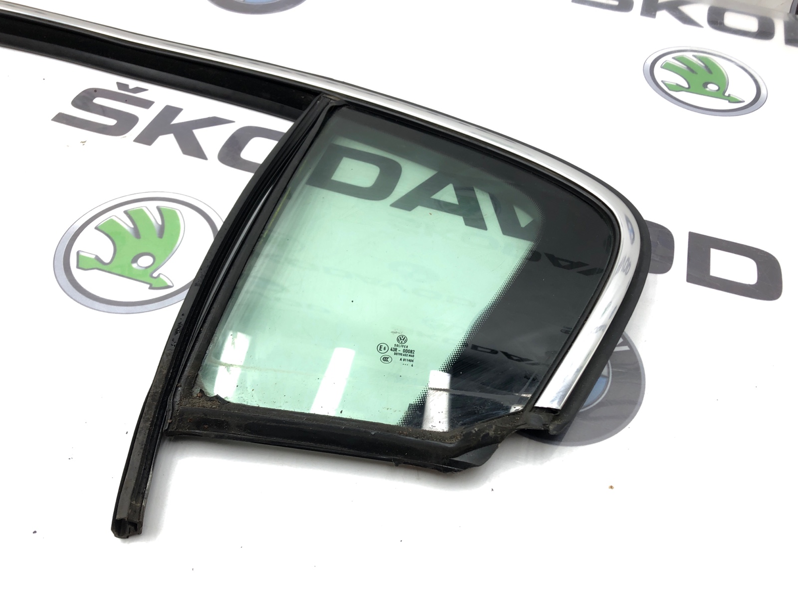 форточка двери, 1000 рублей, Москва