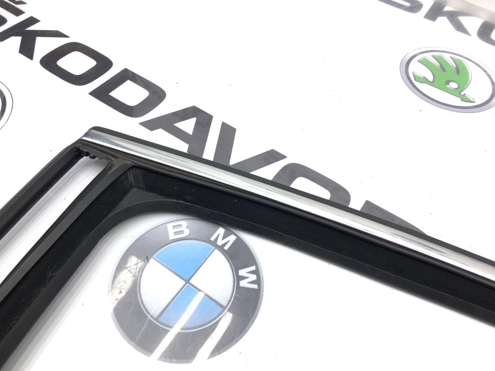 форточка двери, 1000 рублей, Москва