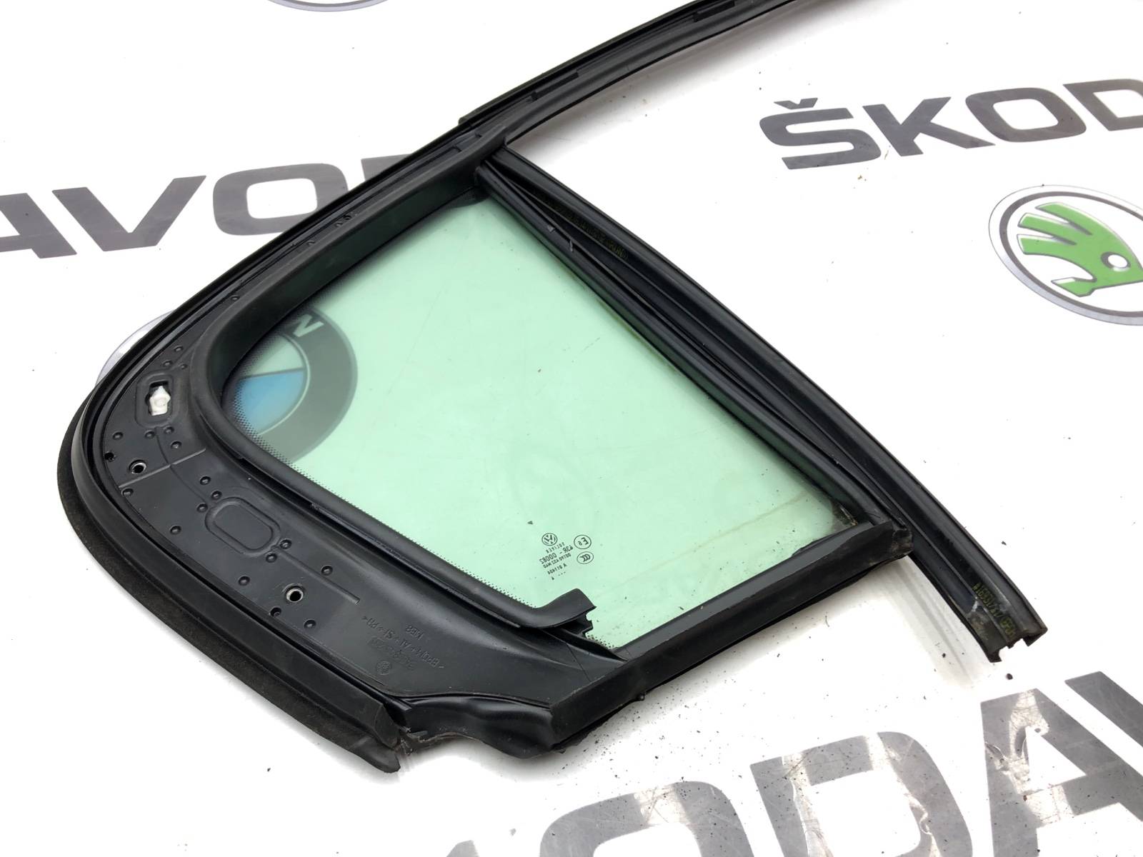 форточка двери, 1000 рублей, Москва