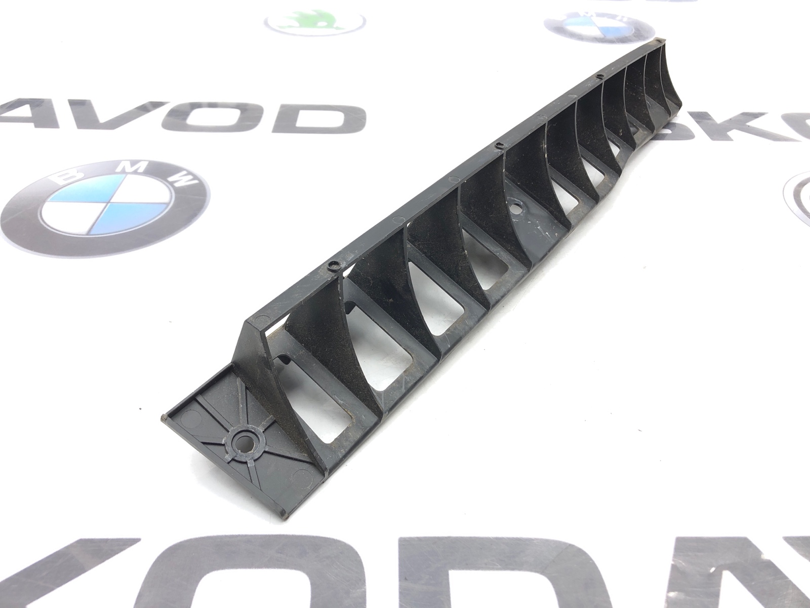 Направляющая бампера, 500 рублей, Москва