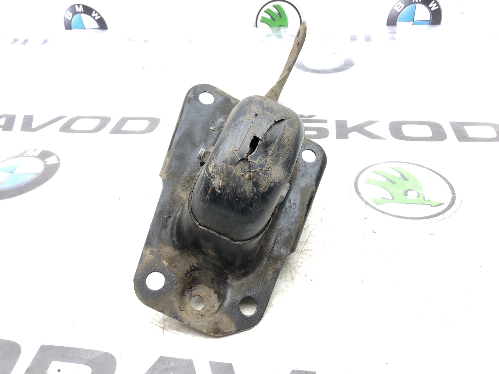 Рычаг продольный, 1000 рублей, Москва