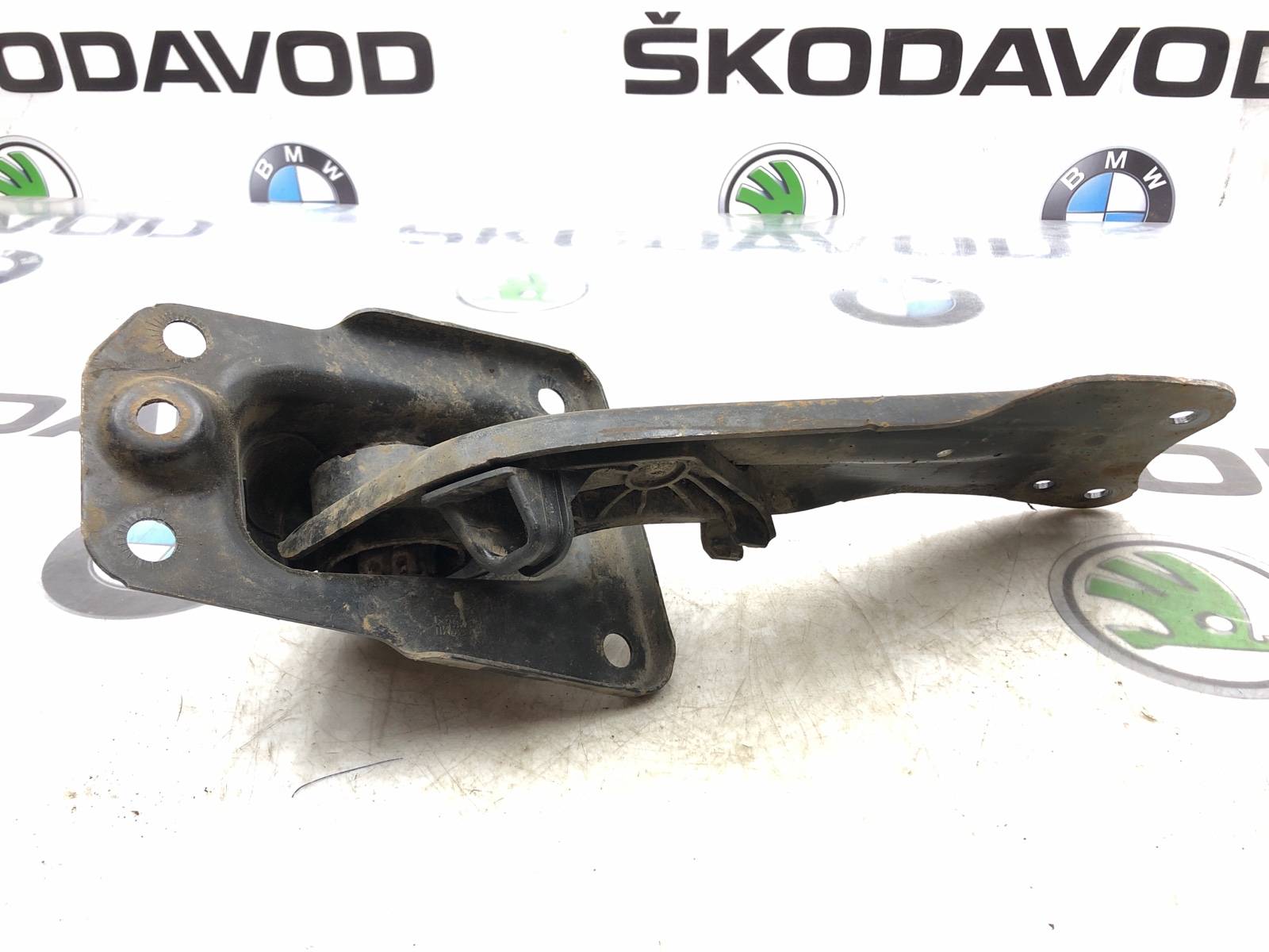 Рычаг продольный, 1000 рублей, Москва