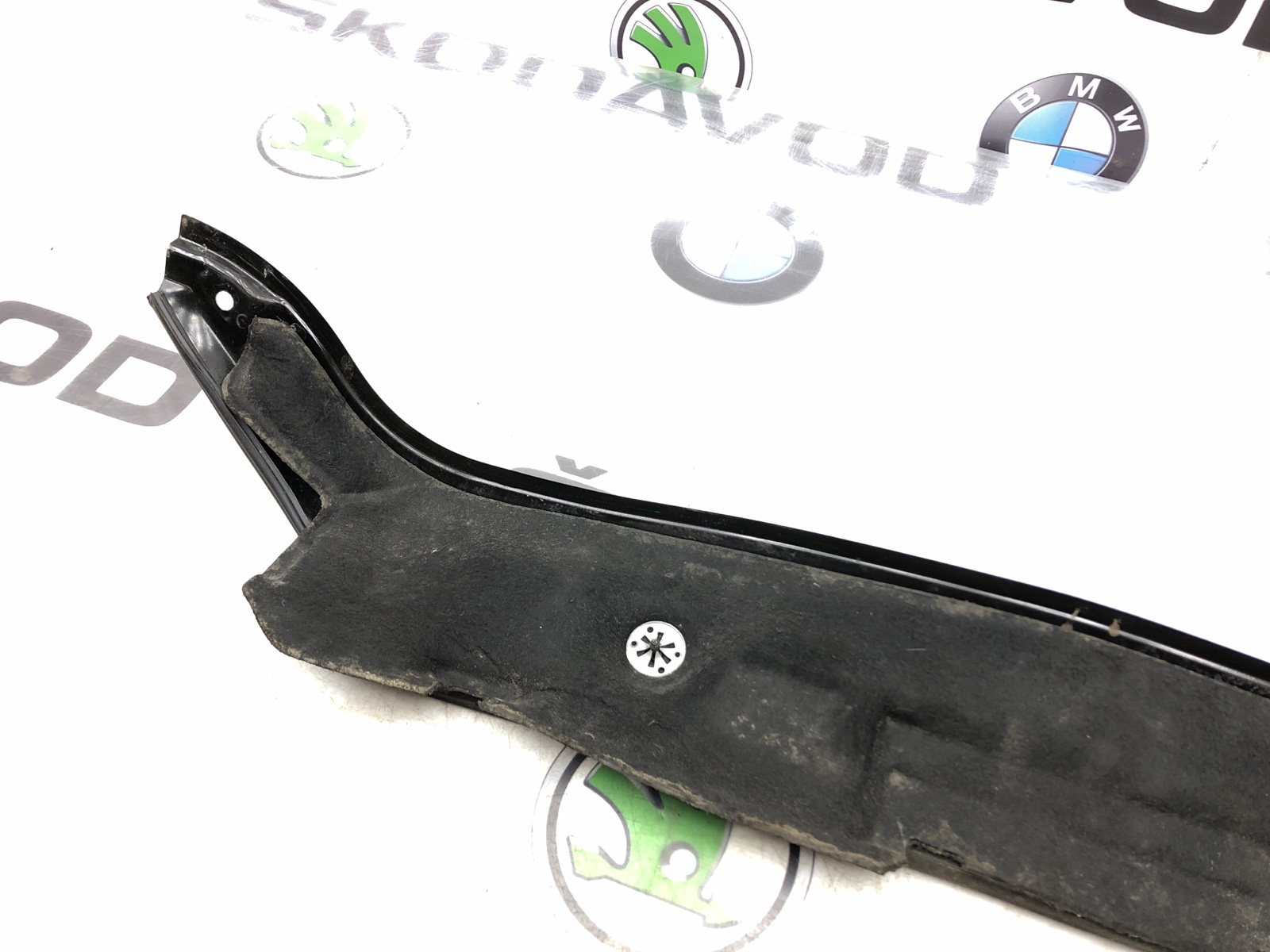 Водосток (водоотводящий короб), 1000 рублей, Москва