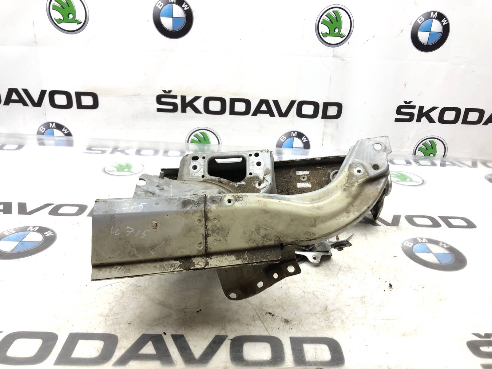 лонжерон, 7000 рублей, Москва