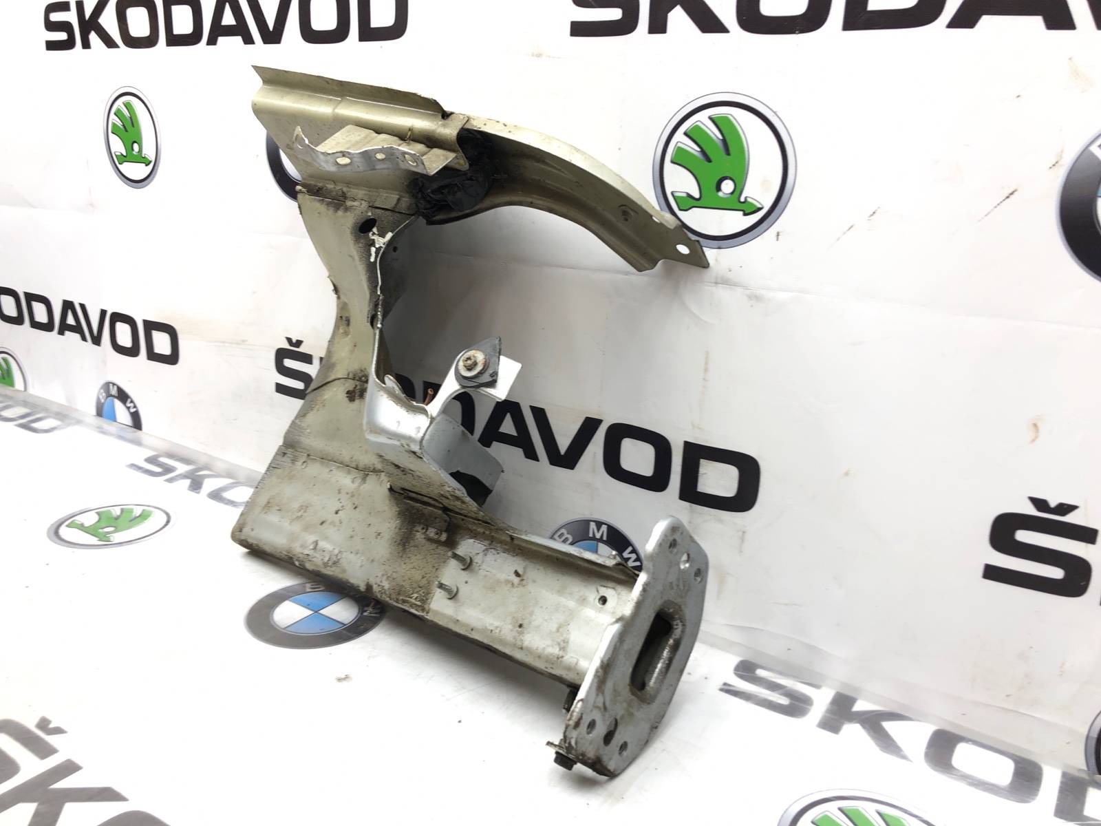 лонжерон, 7000 рублей, Москва