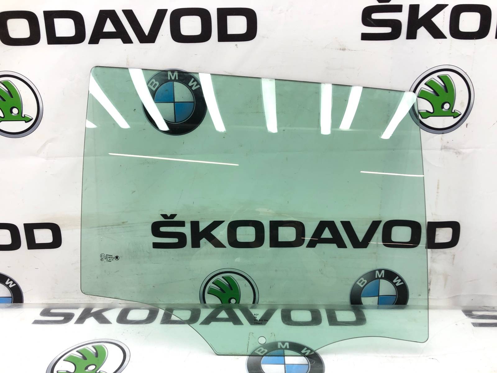 Стекло двери, 1000 рублей, Москва