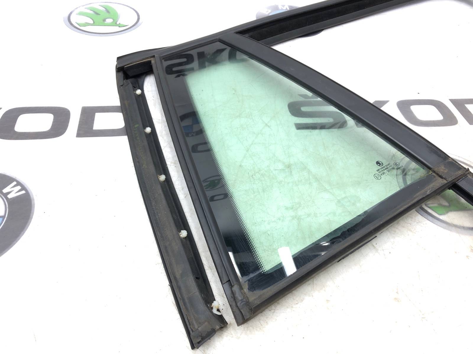 форточка двери, 1000 рублей, Москва