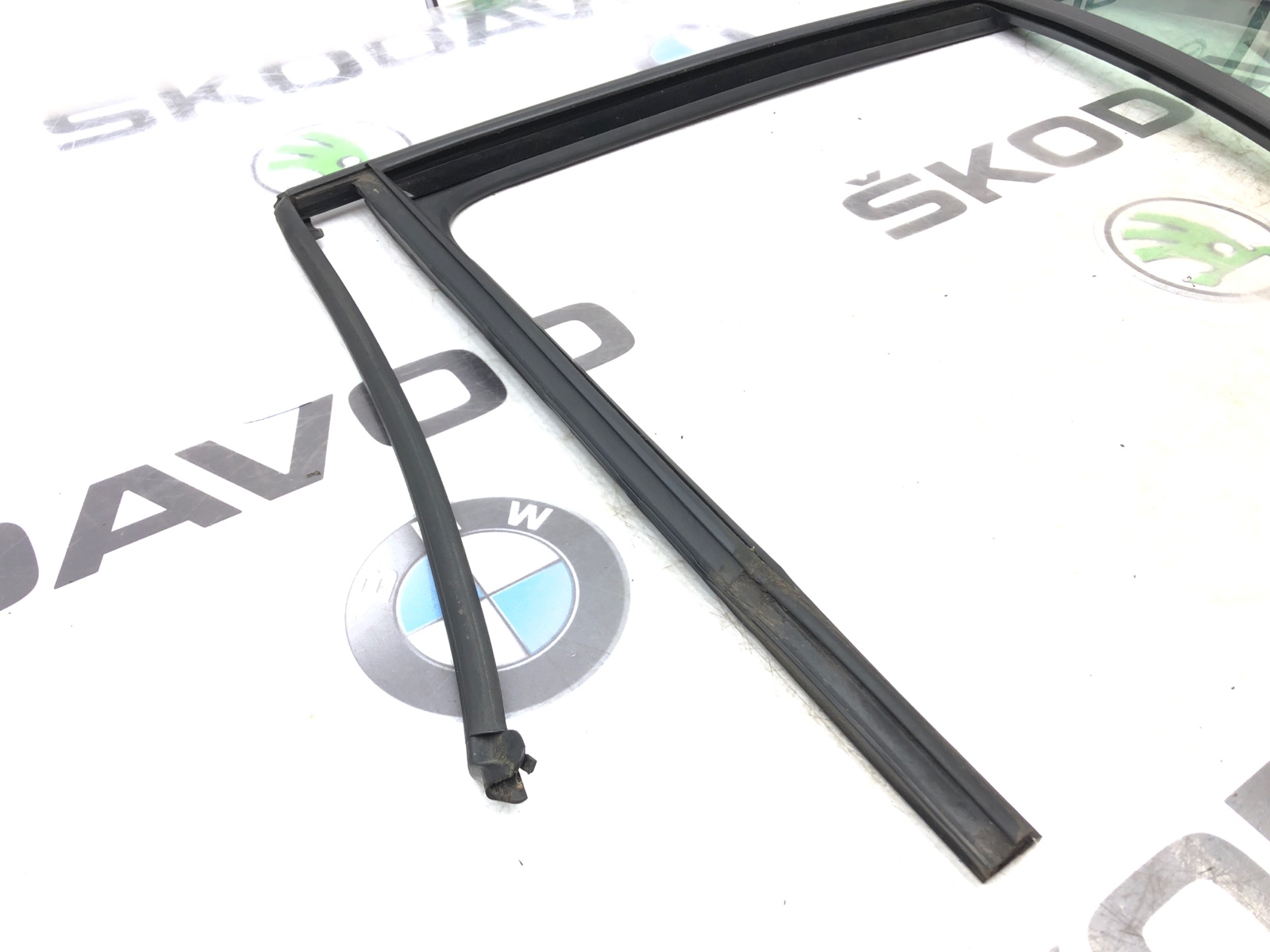 форточка двери, 1000 рублей, Москва